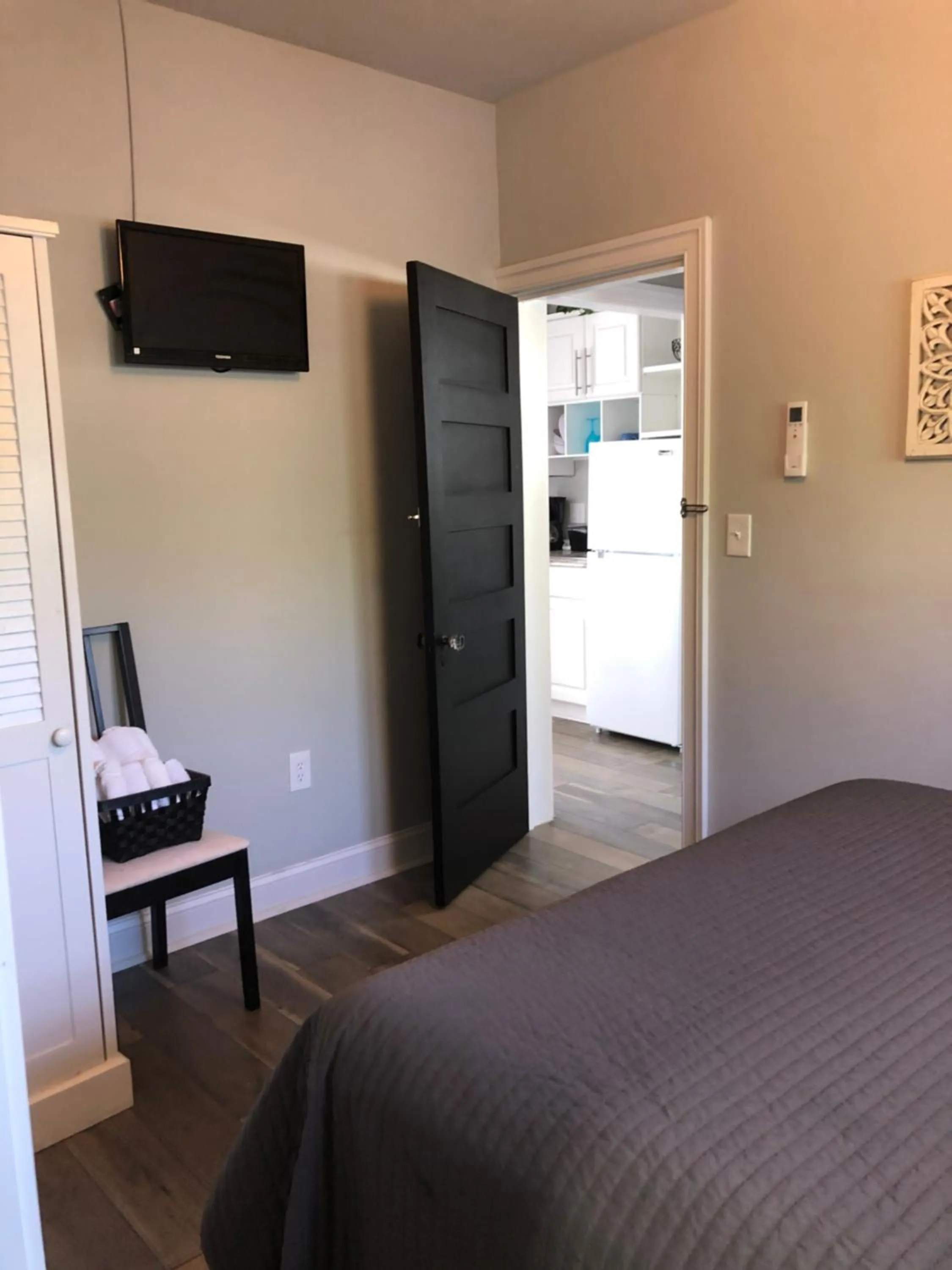 Bed in Ocean Manor 1100 Inn