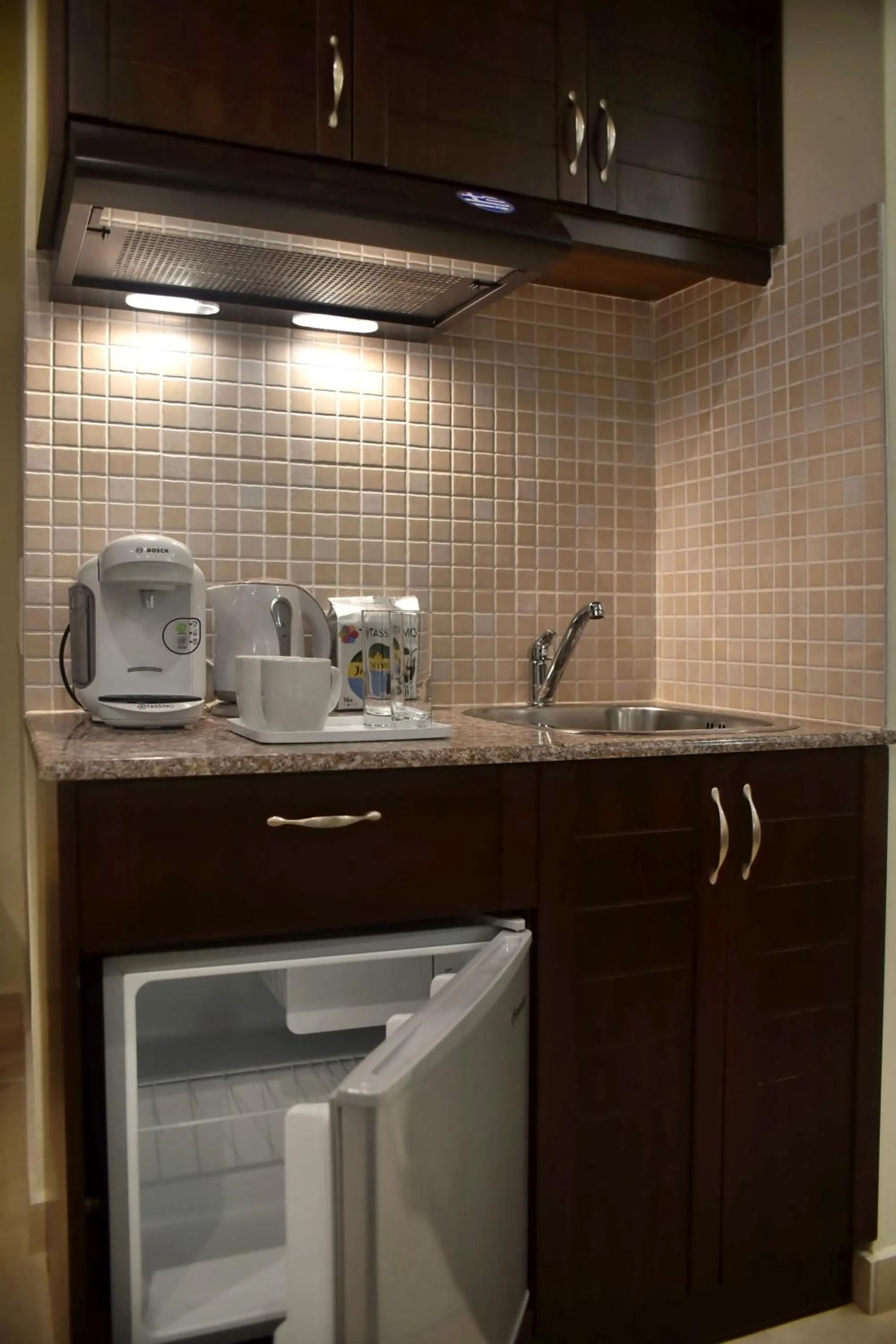 Coffee/tea facilities in 24 Seven Boutique Hotel