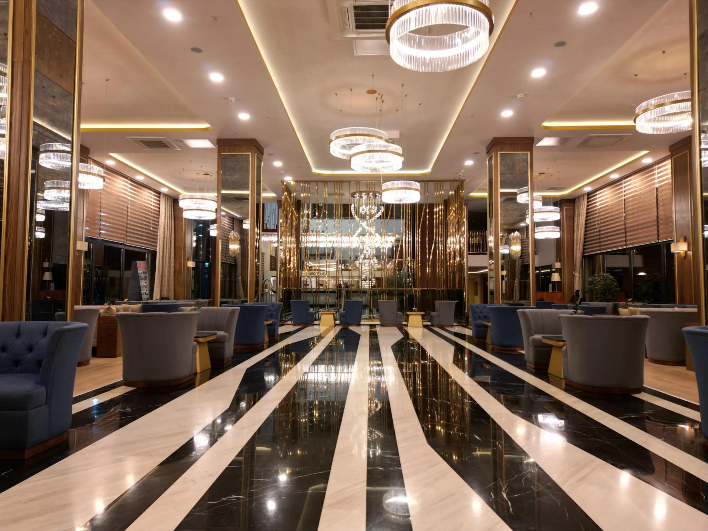 Lounge or bar in Aydinbey Queen's Palace & Spa - Ultra All Inclusive