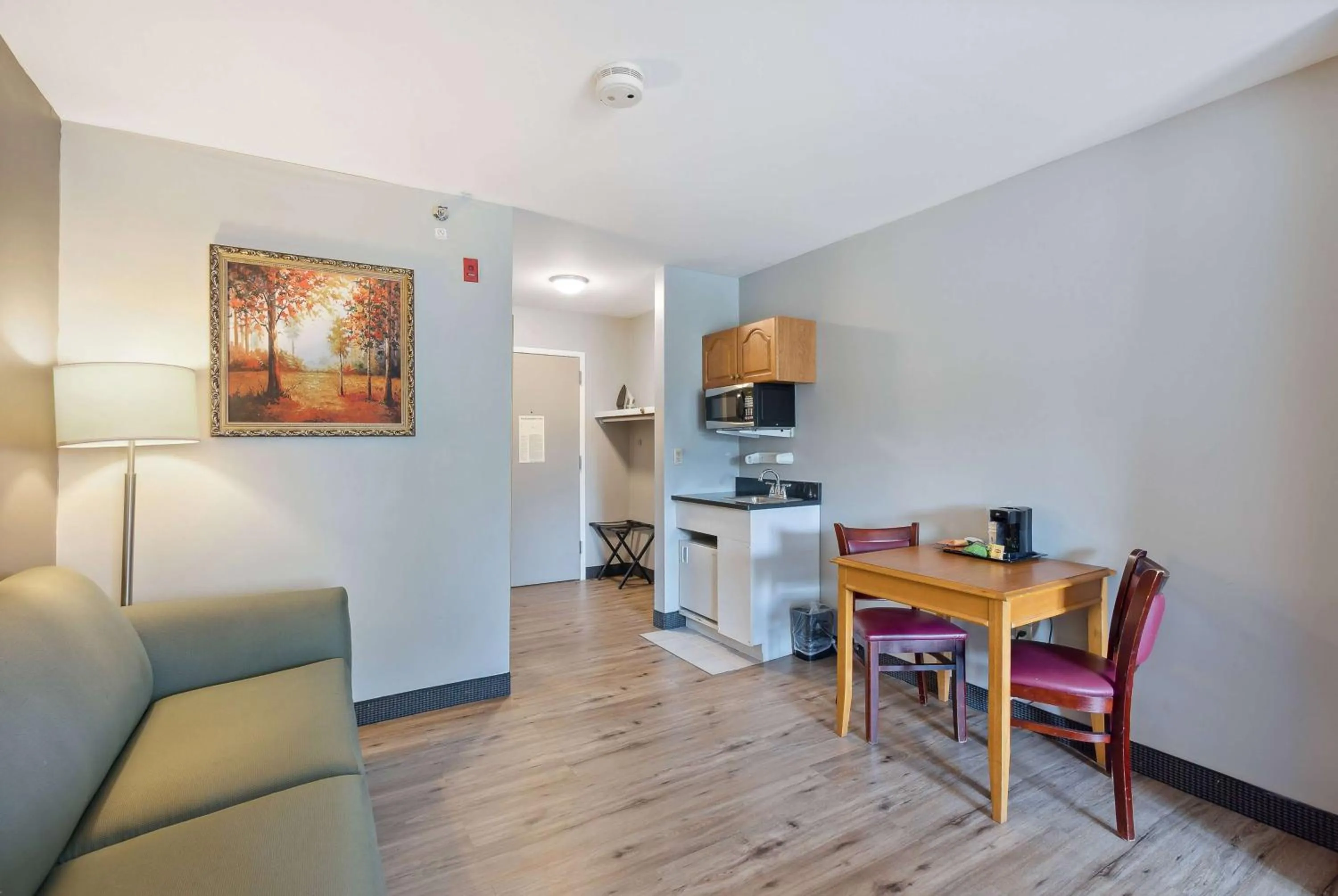 Photo of the whole room in Ramada by Wyndham Saco/Old Orchard Beach Area