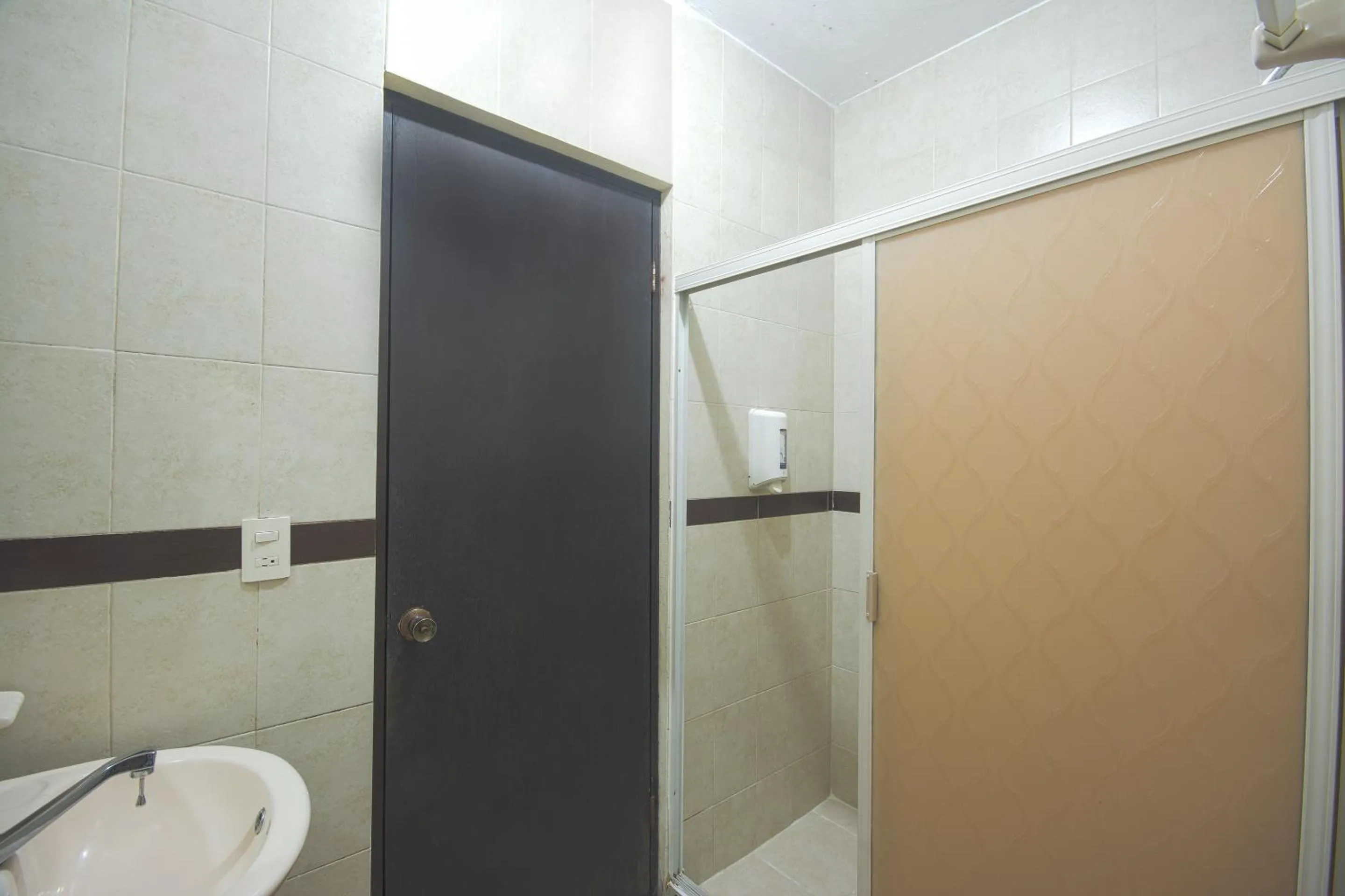 Bathroom in Hotel Maria Elena