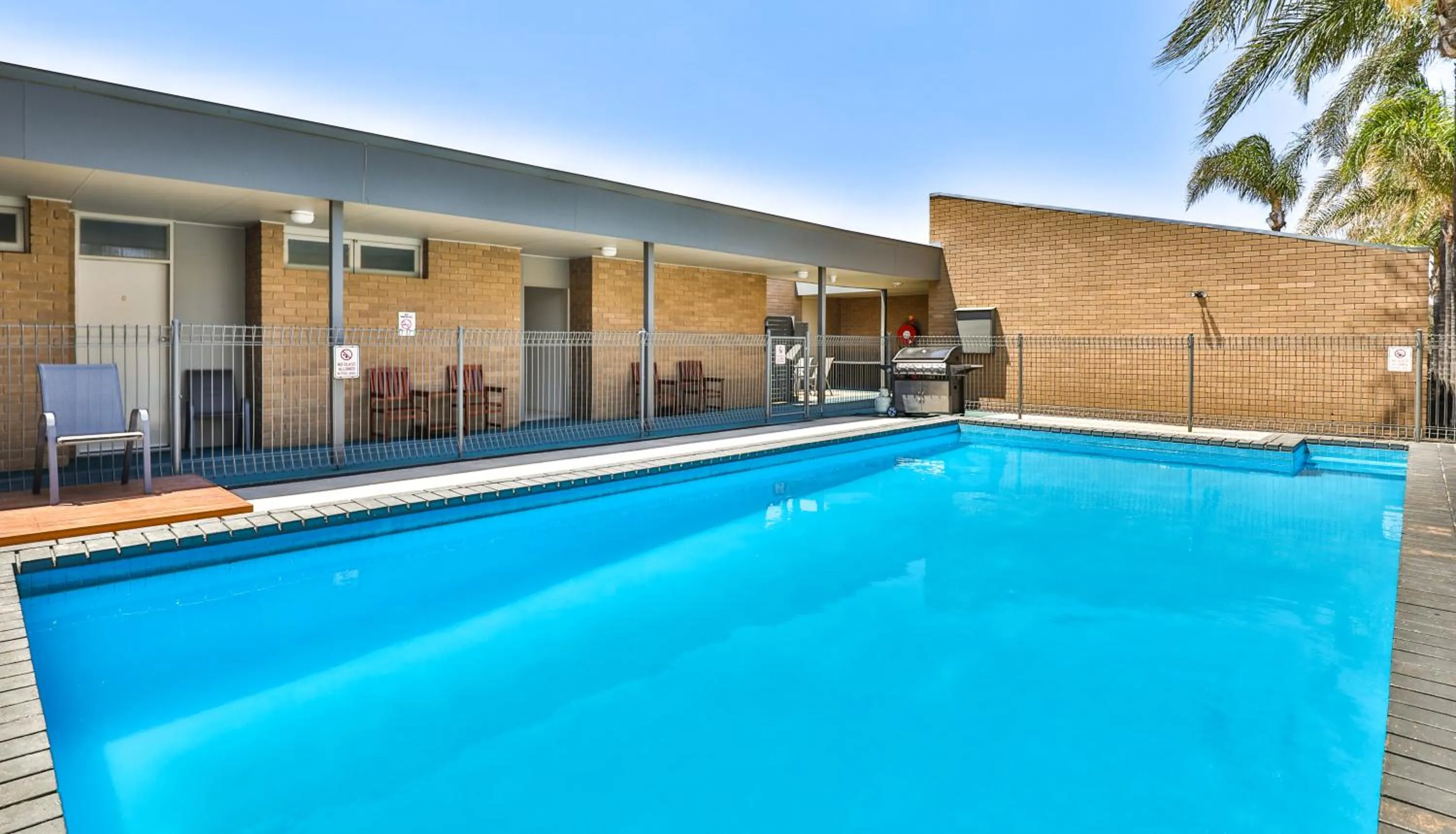 Cottonwood Motor Inn