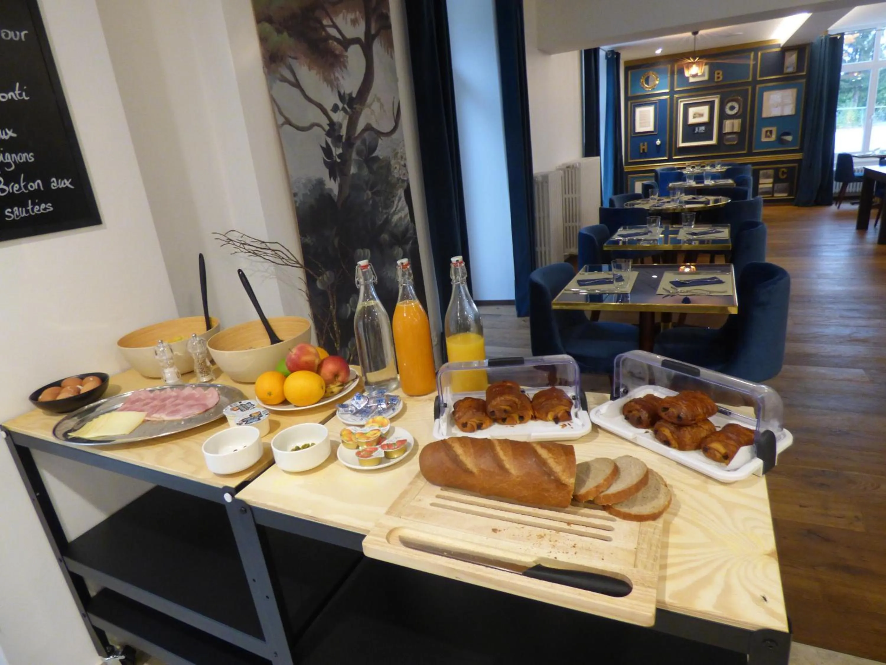 Breakfast in La Belle-Croix