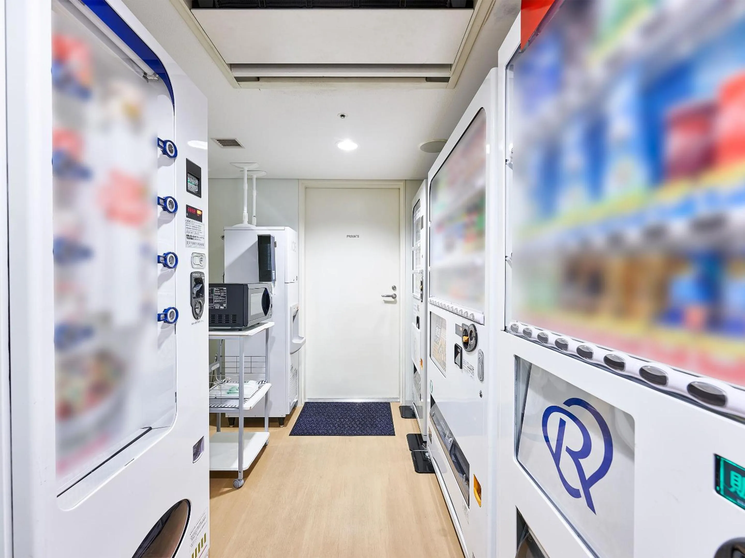 vending machine in Daiwa Roynet Hotel Tsukuba