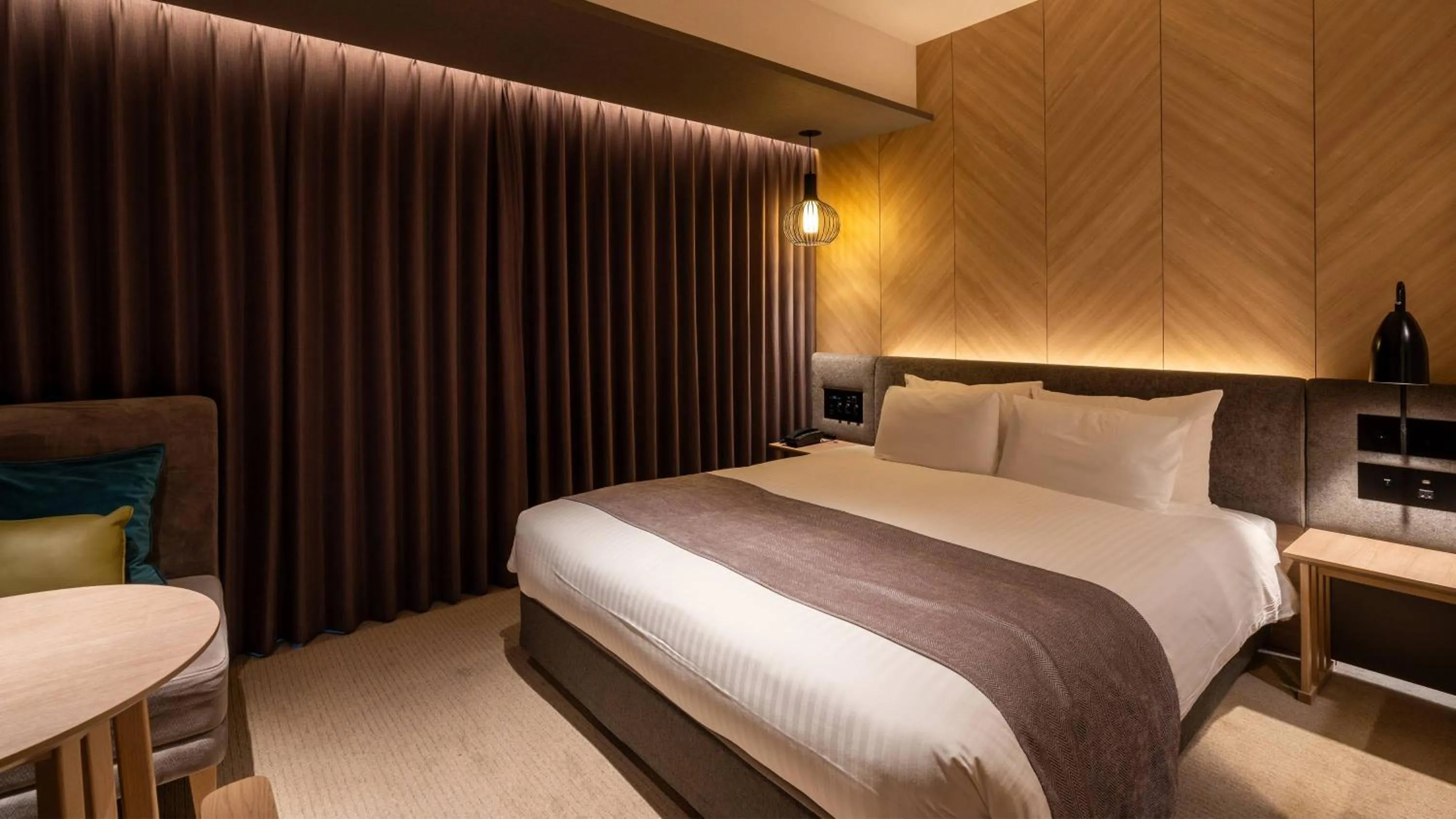 Photo of the whole room, Bed in Solaria Nishitetsu Hotel Fukuoka