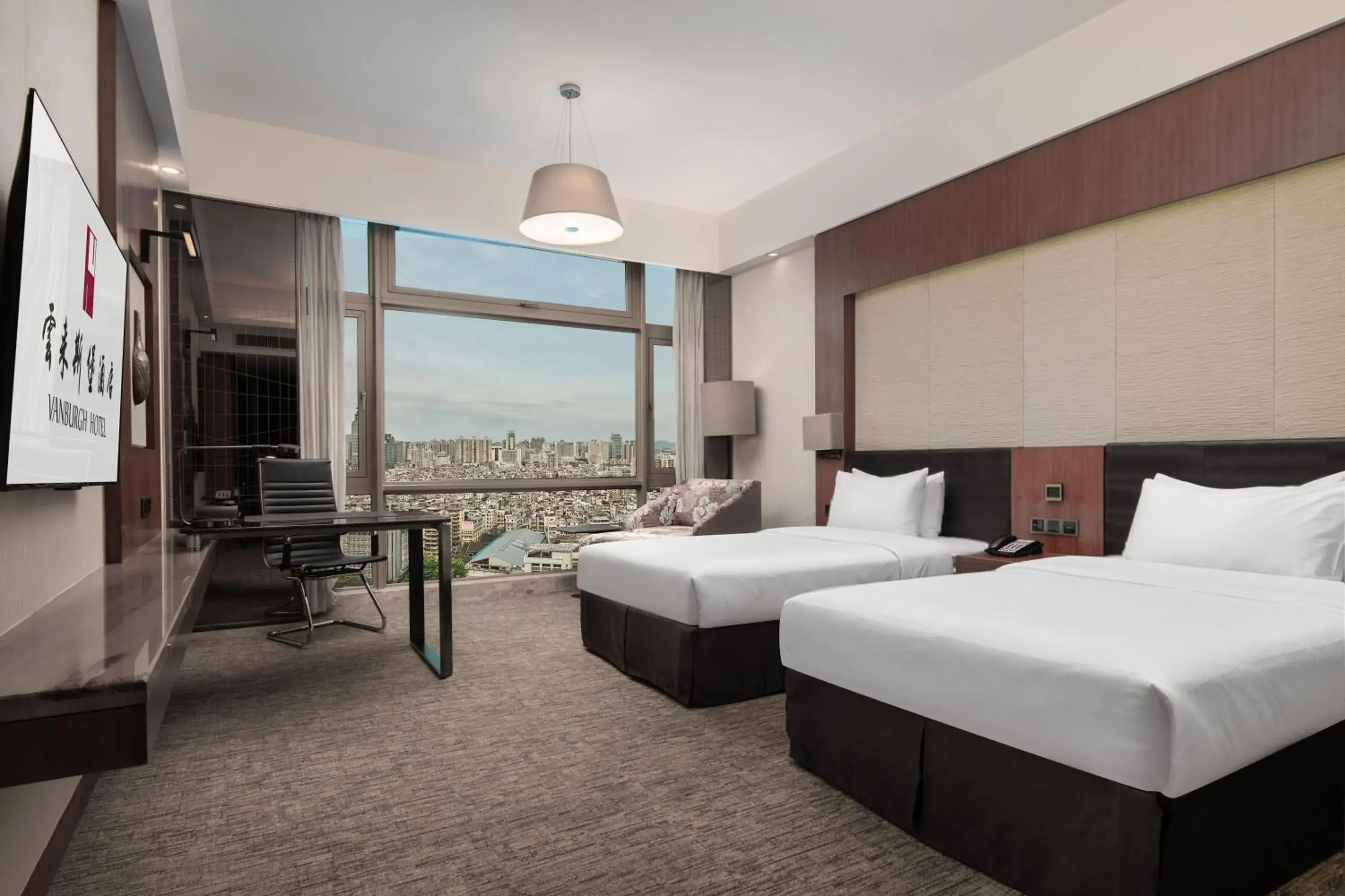 Deluxe Twin Room in Vanburgh Hotel - Free shuttle bus transfer during Canton Fair Deluxe Twin Room in Vanburgh Hotel - Free shuttle bus transfer during Canton Fair
