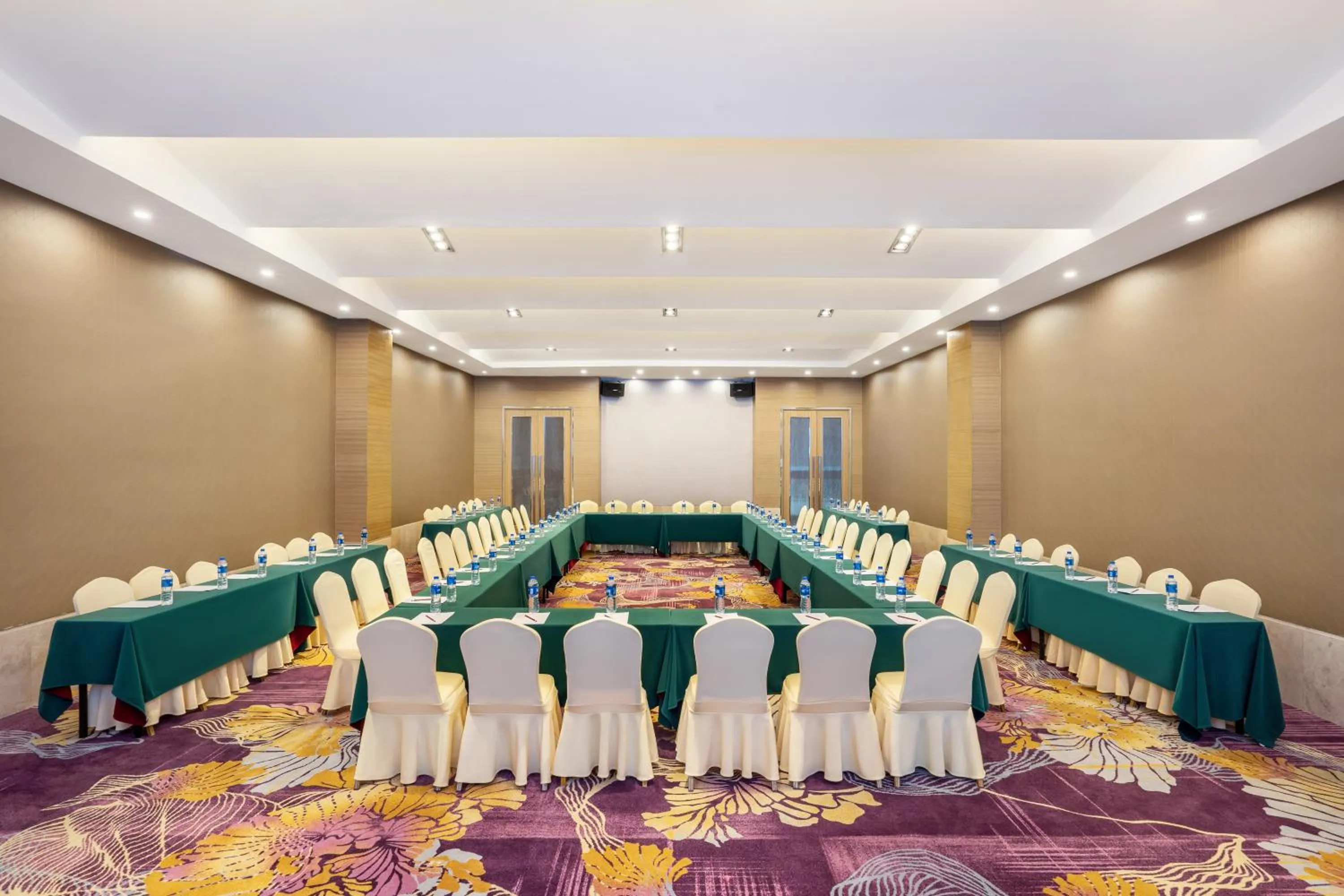 Meeting/conference room in Pearl River International Hotel（International Textile City）