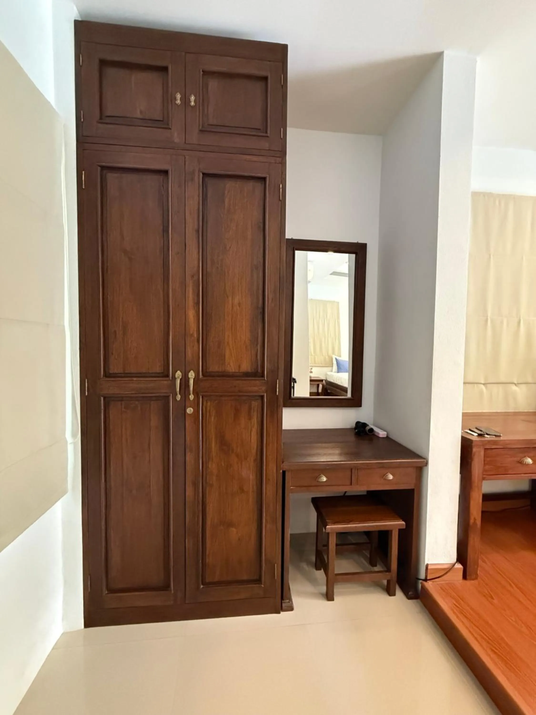wardrobe in Poolsawat Villa - SHA Plus