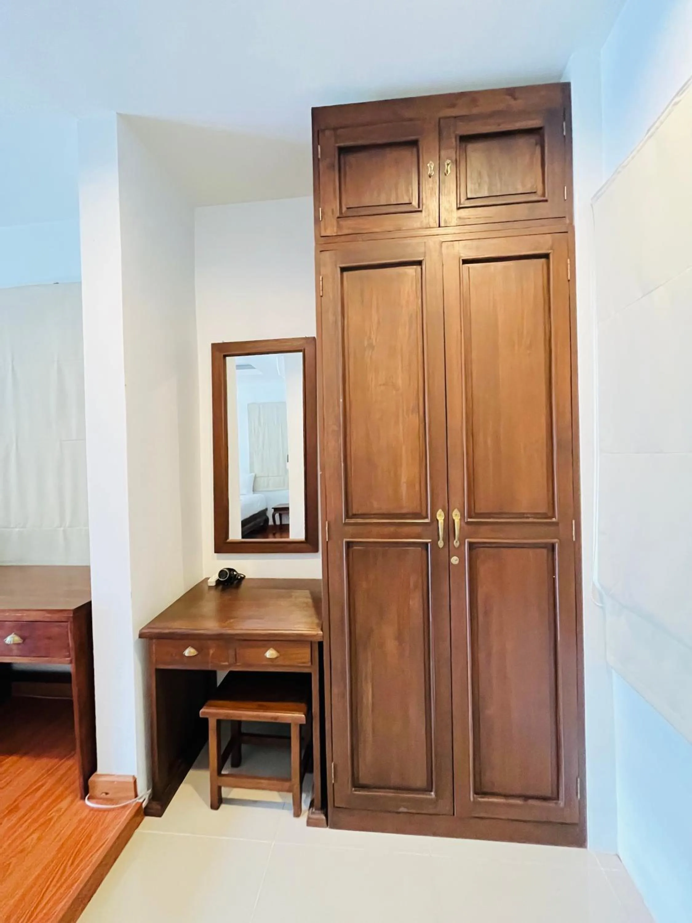 wardrobe in Poolsawat Villa - SHA Plus