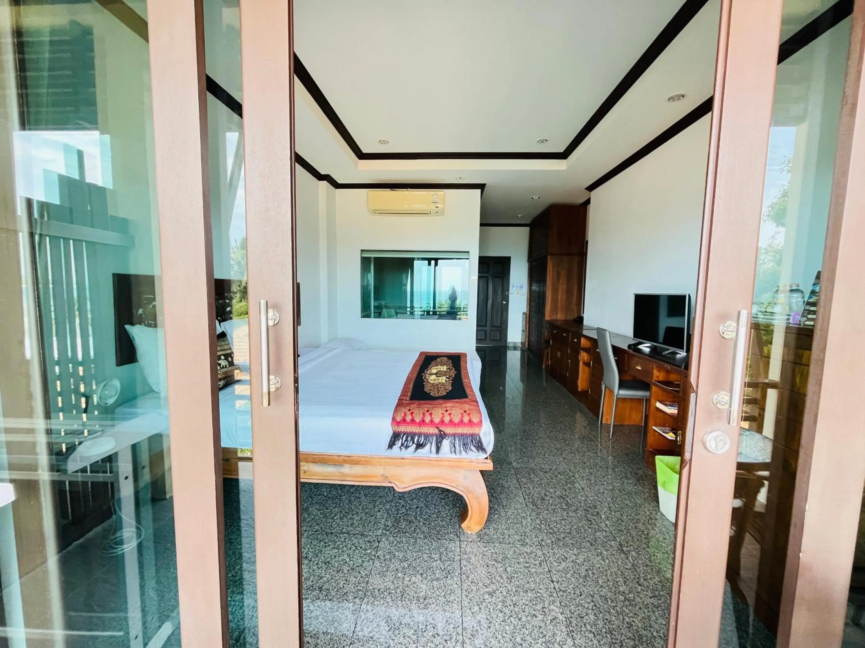 Property building, Bed in Poolsawat Villa - SHA Plus