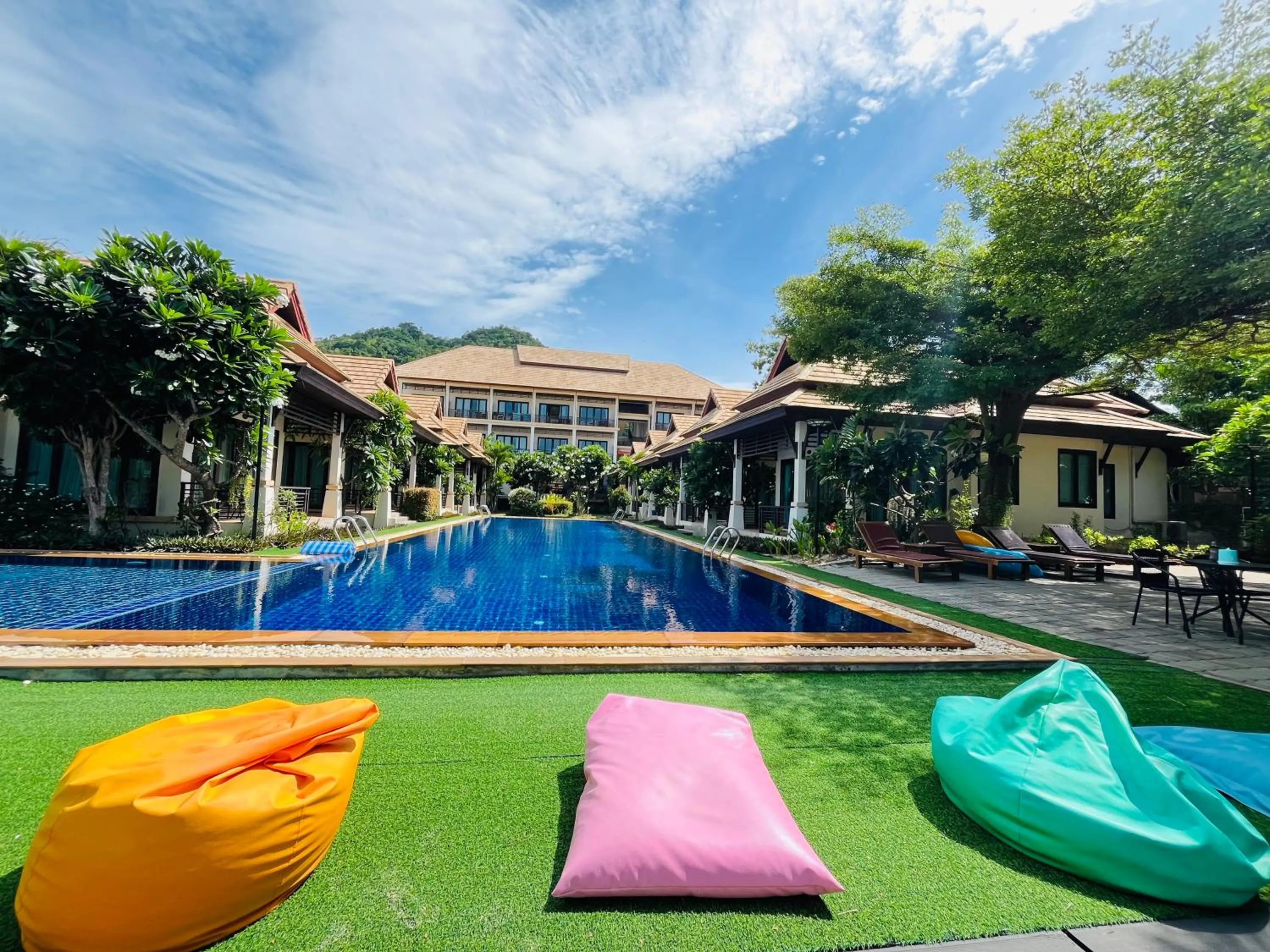 Swimming pool in Poolsawat Villa - SHA Plus