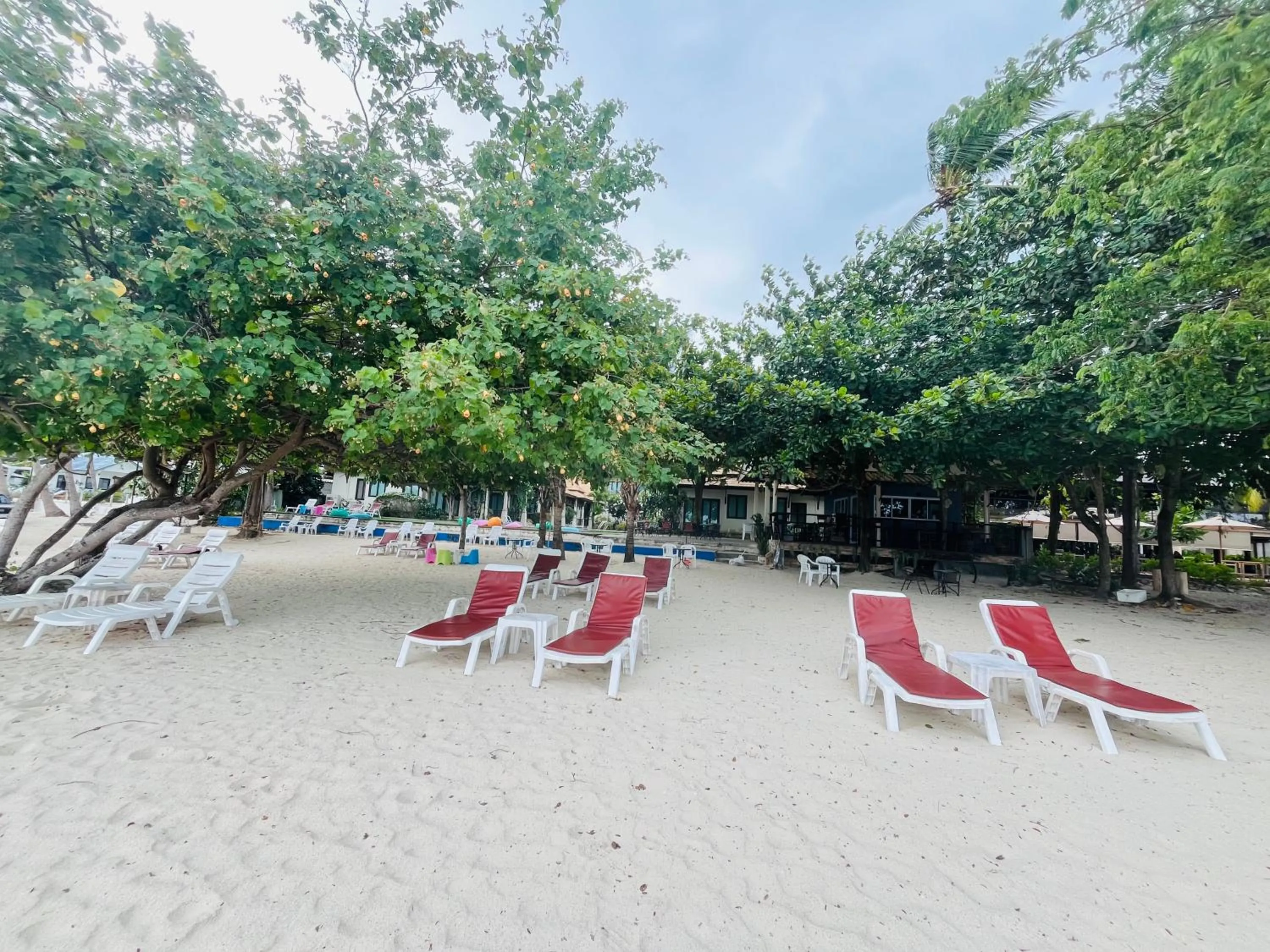 Beach in Poolsawat Villa - SHA Plus