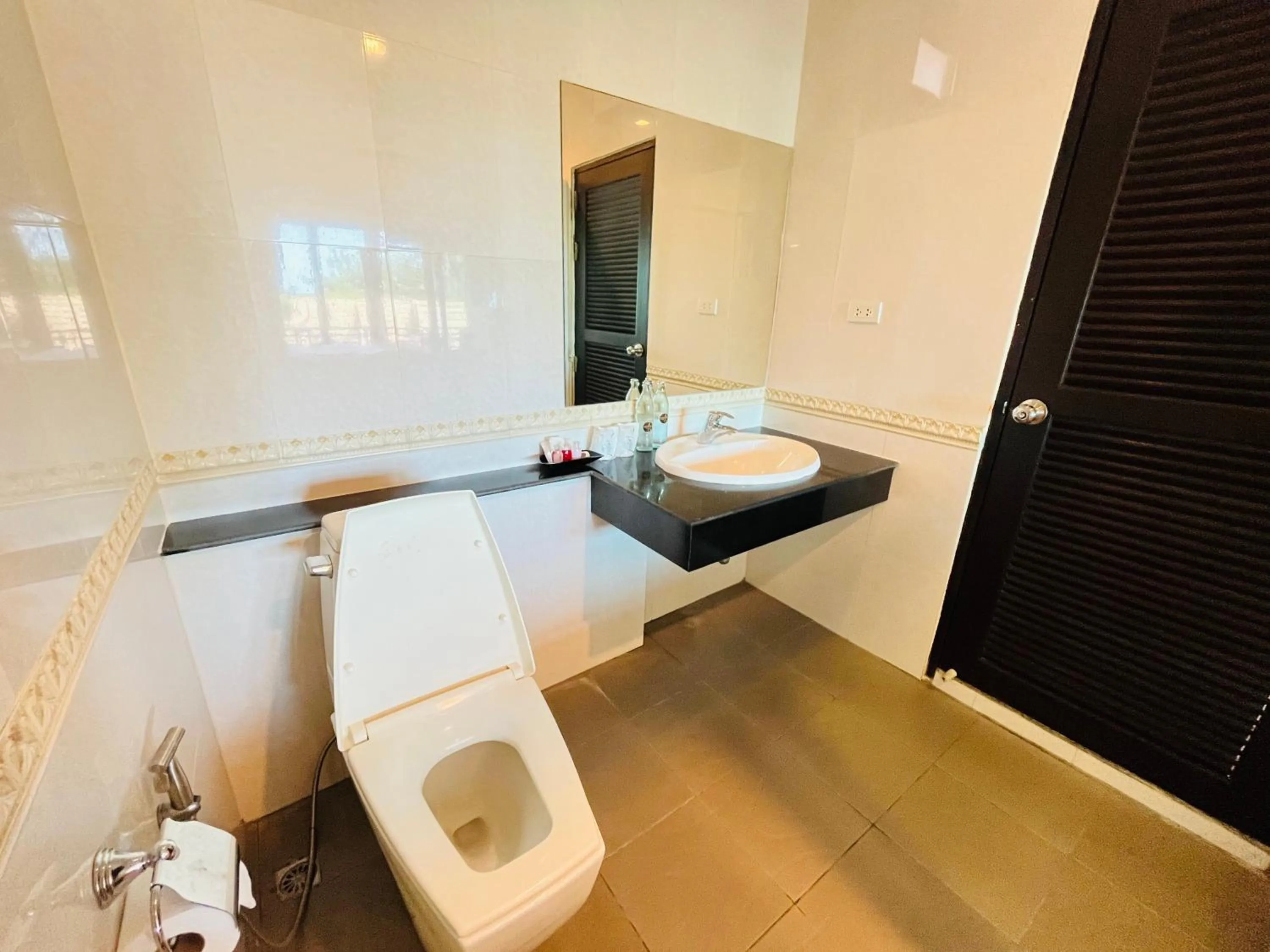 Bathroom in Poolsawat Villa - SHA Plus