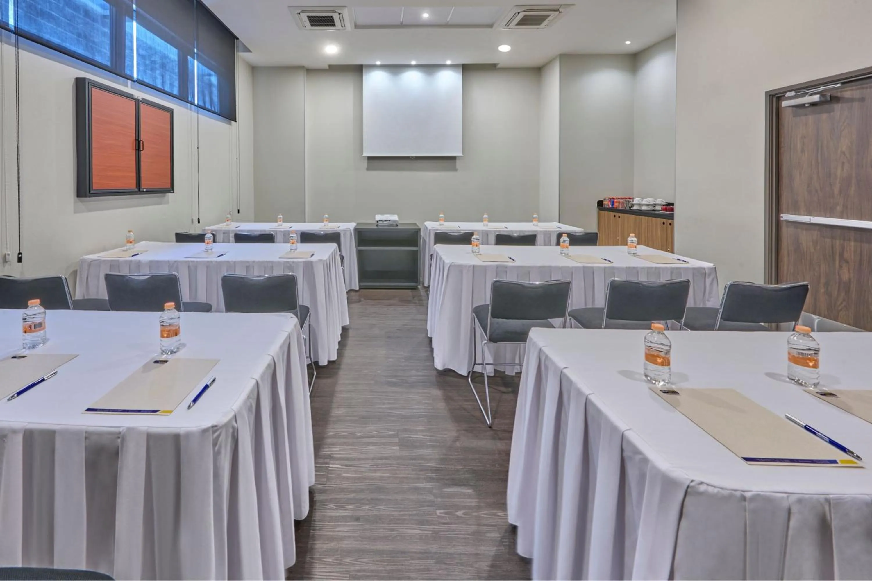 Meeting/conference room in City Express by Marriott Ciudad de México La Villa