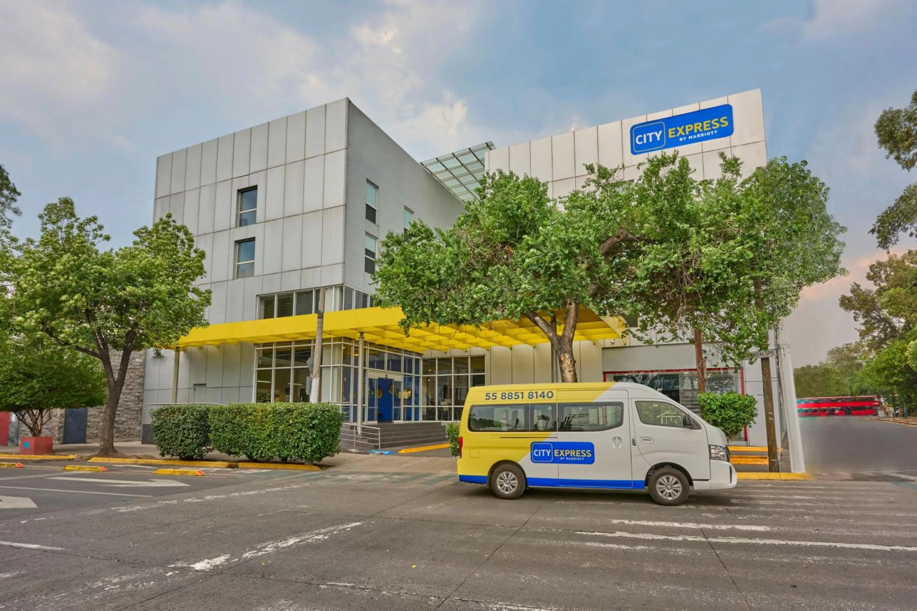 Property building in City Express by Marriott Ciudad de México La Villa