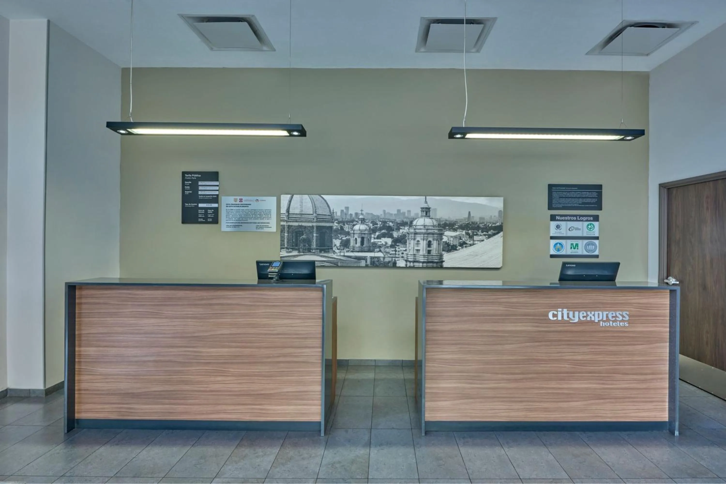 Lobby or reception in City Express by Marriott Ciudad de México La Villa