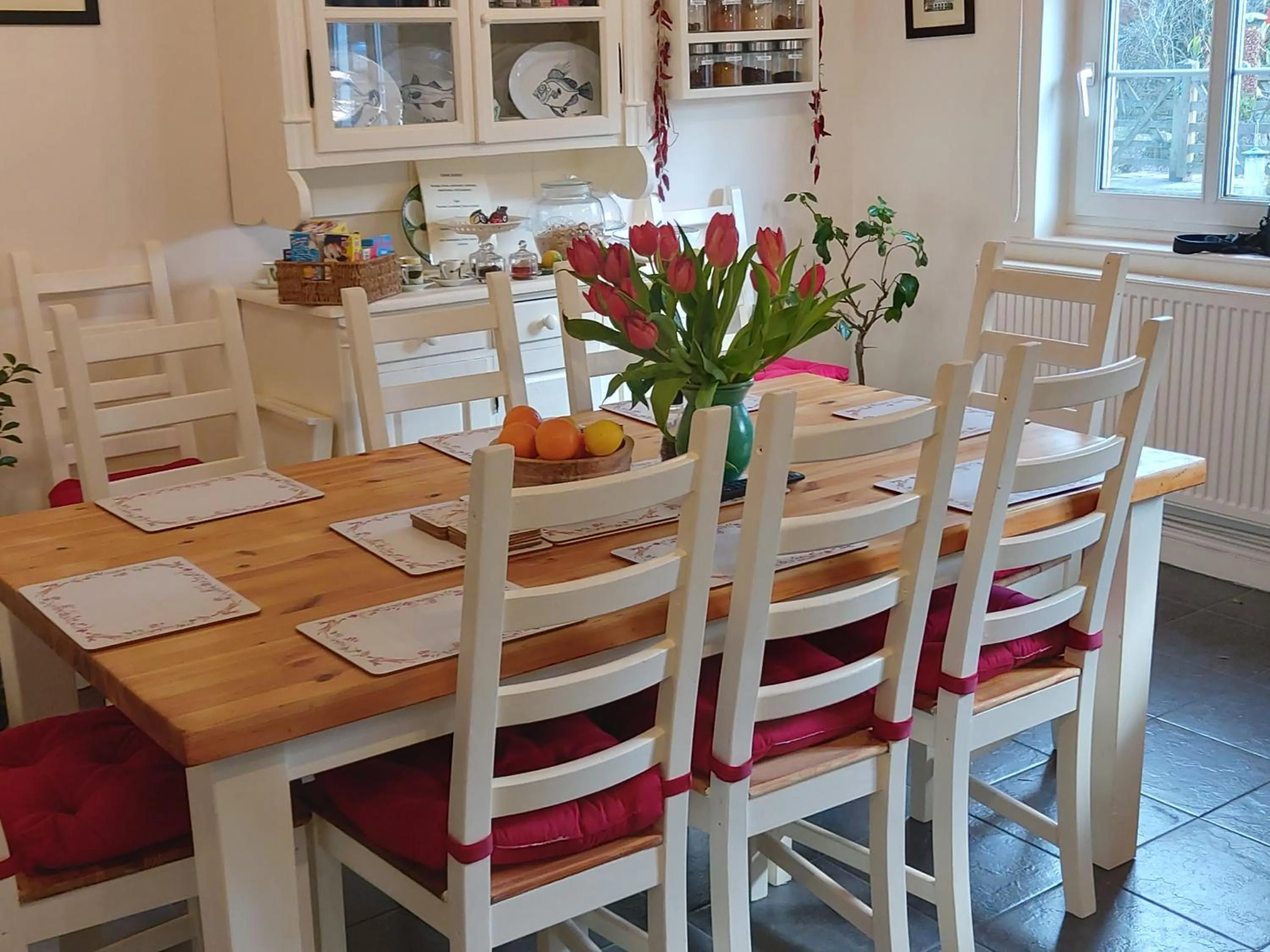 Kitchen or kitchenette in The Millers Cottage