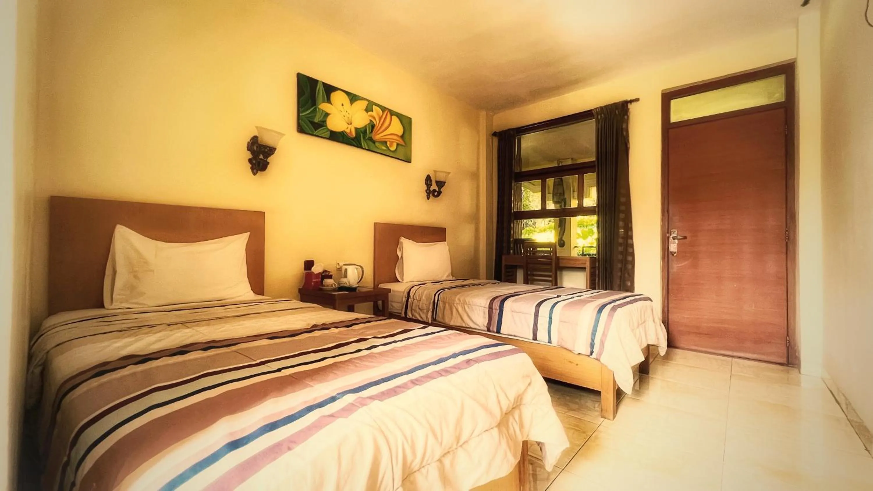 Bed in Centro Bajo Hotel & Resto