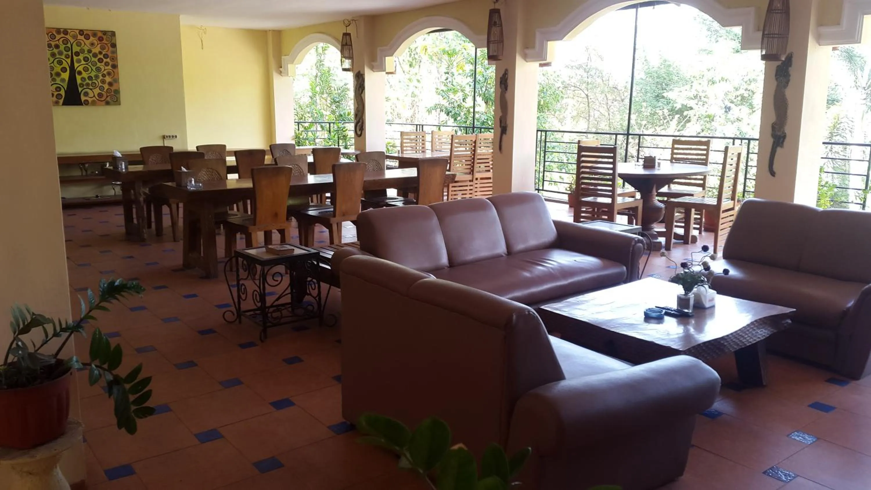 Centro Bajo Hotel & Resto