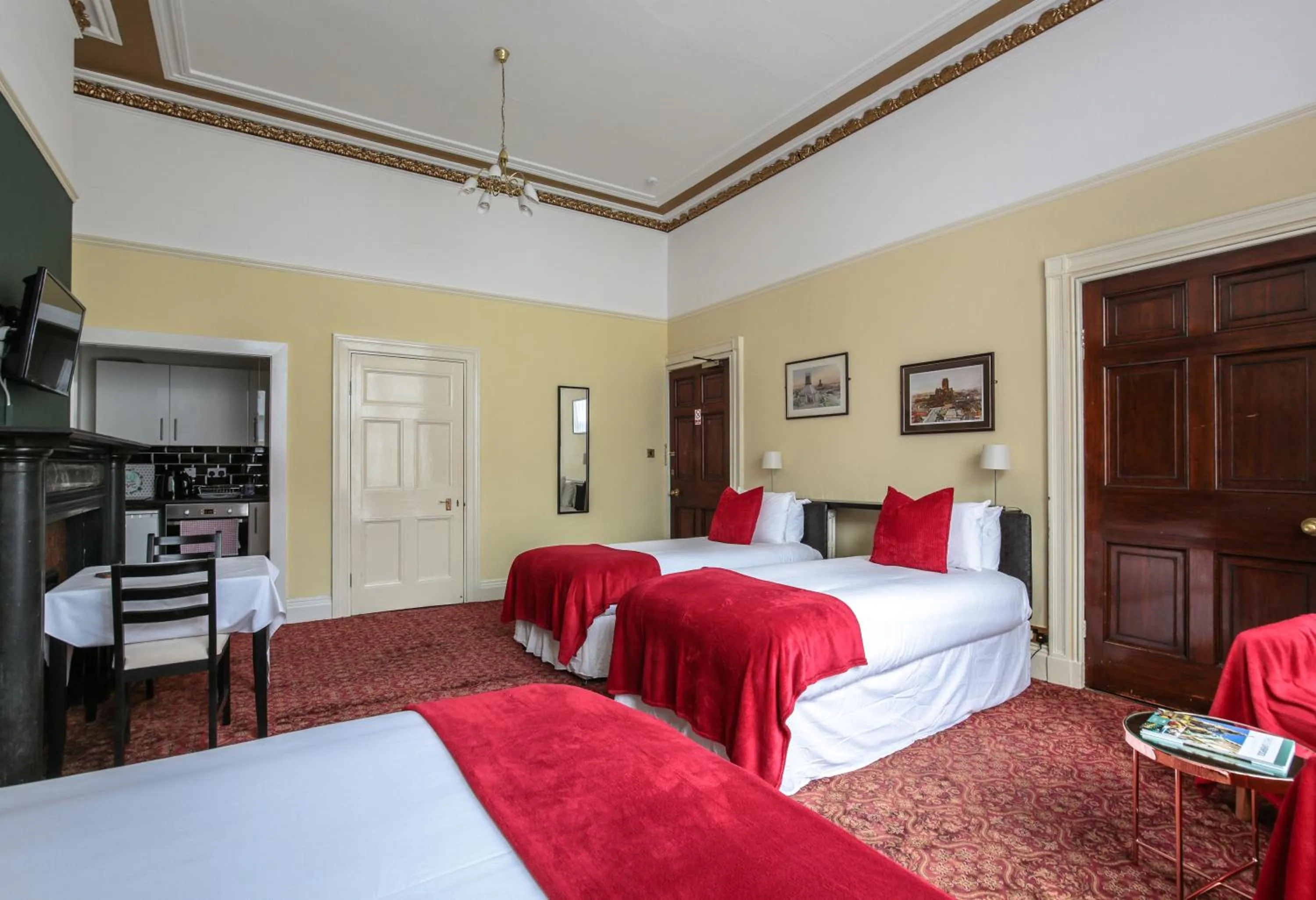 Bed in City Studios - Rodney Street