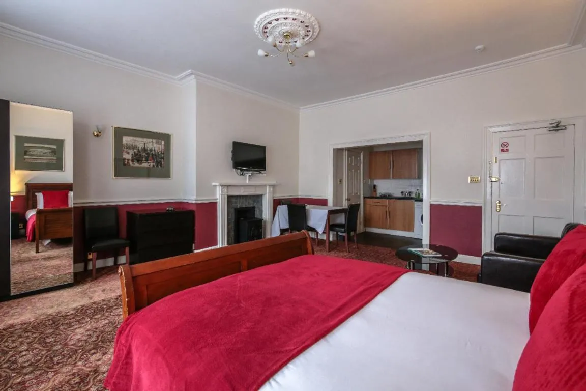 Bed in City Studios - Rodney Street