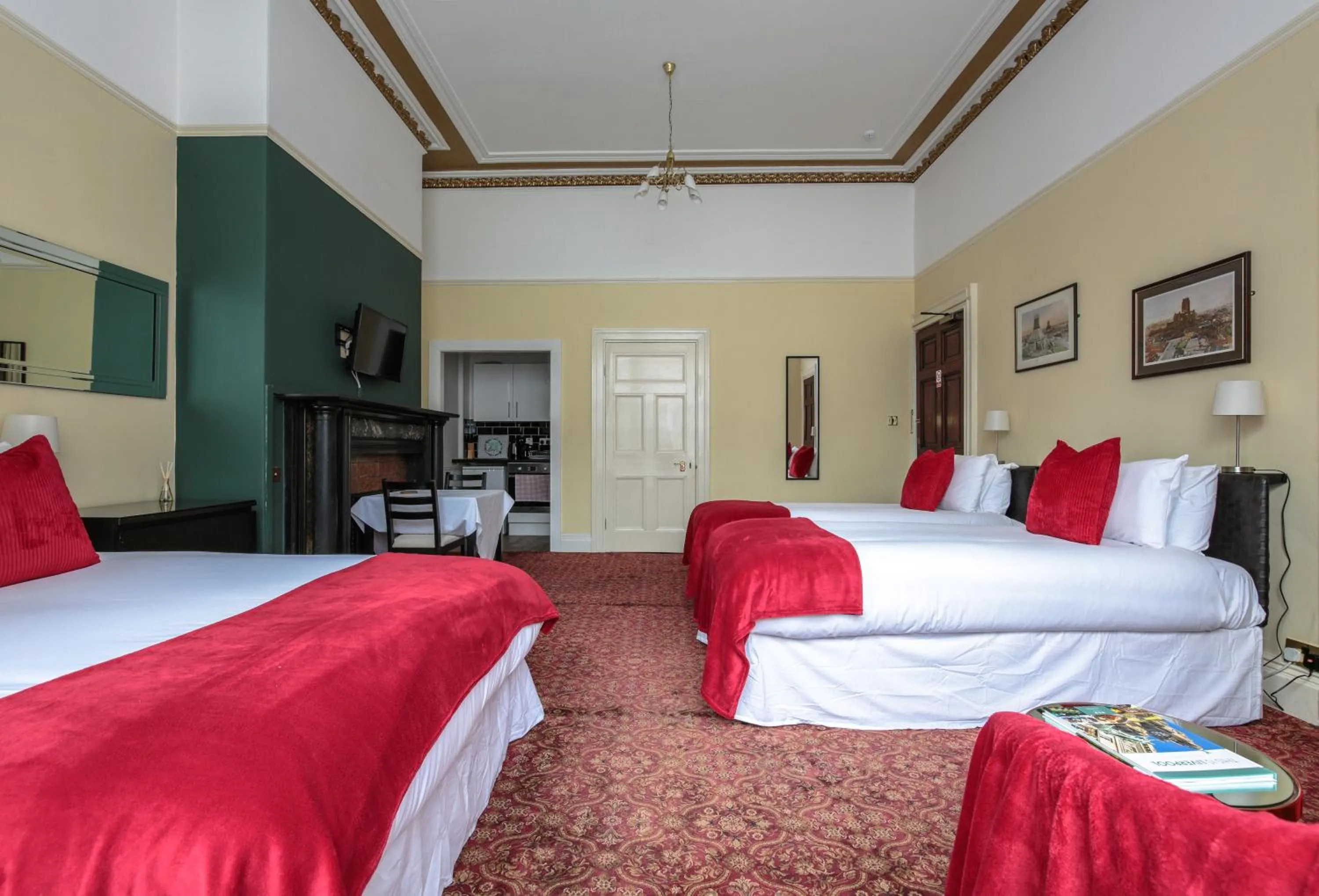 Bed in City Studios - Rodney Street