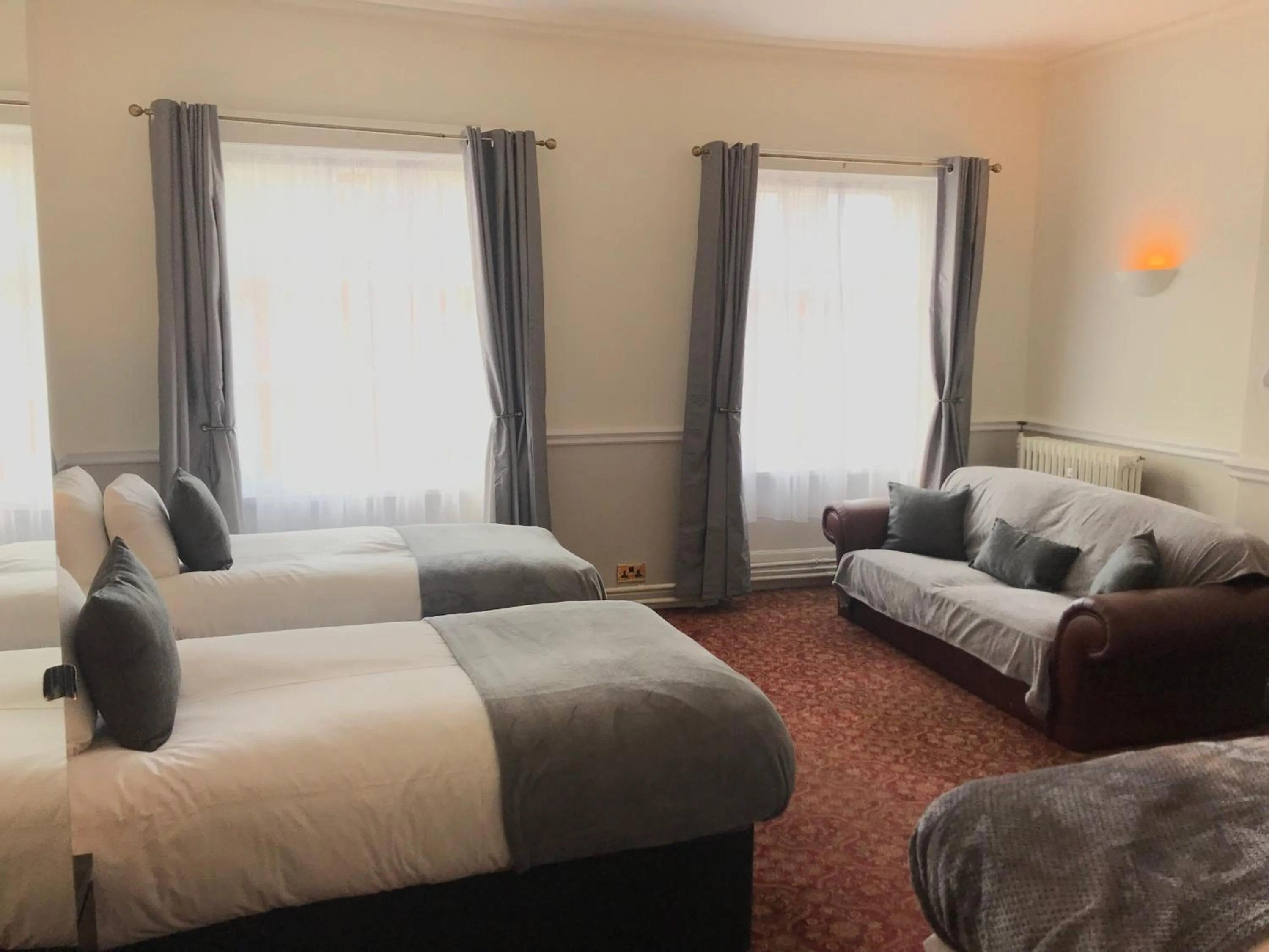 Bed in City Studios - Rodney Street