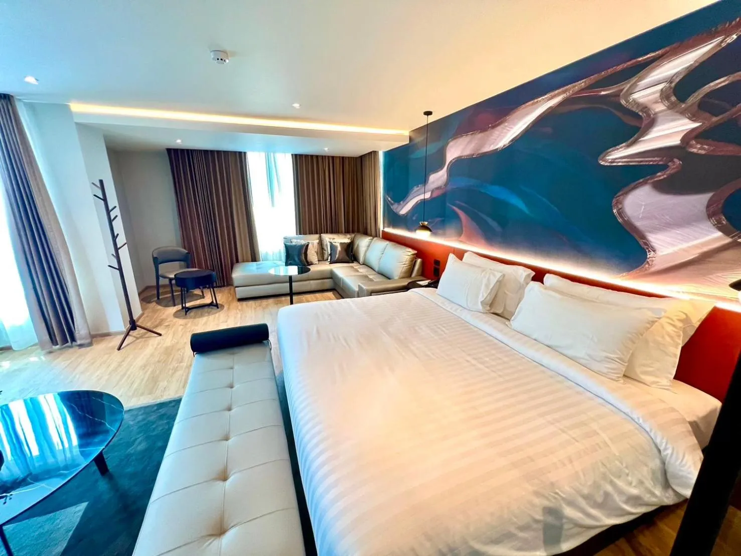 Bed in Buri Sriphu Hotel