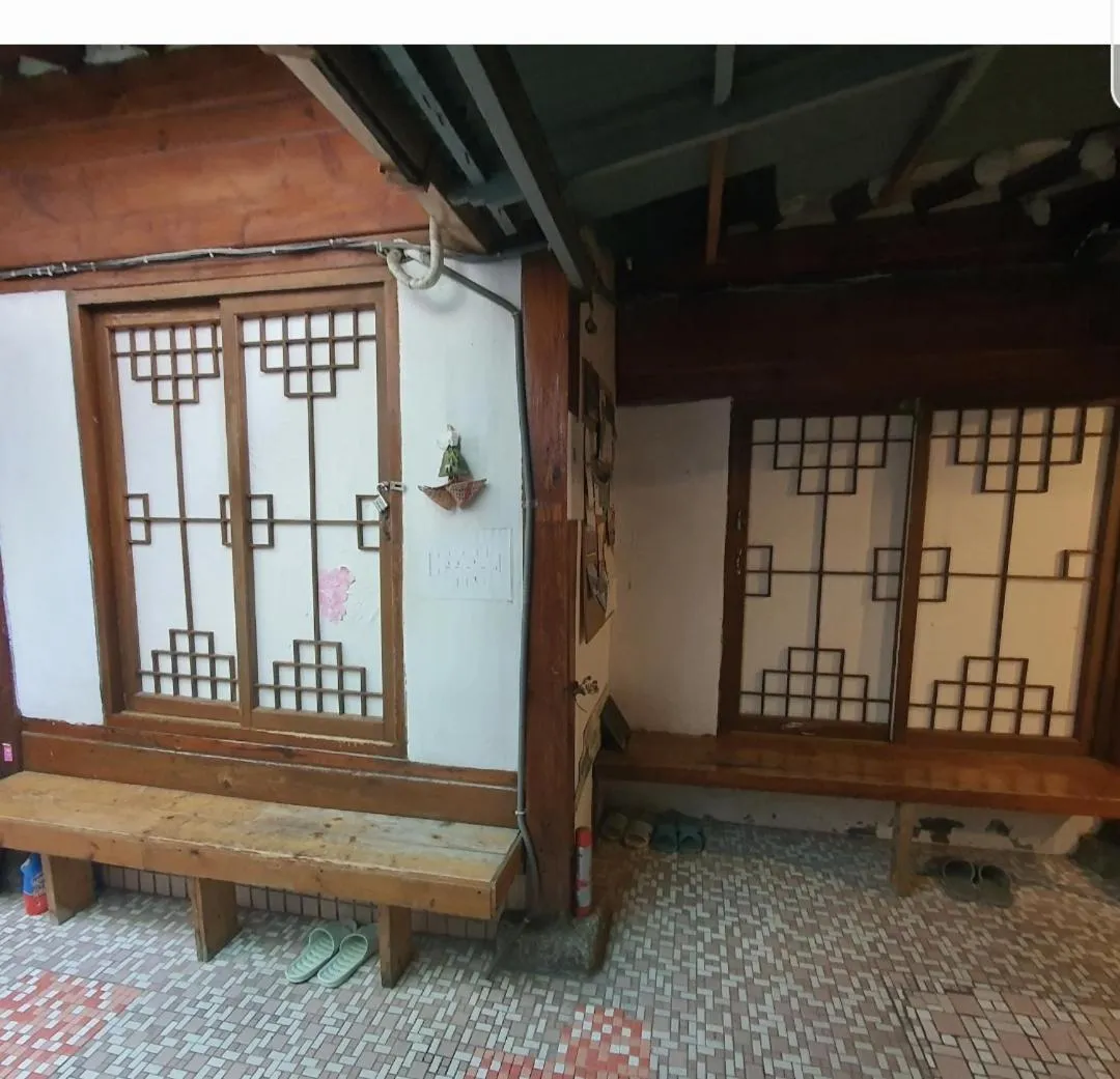 ICOS Guesthouse 1 - Female Only