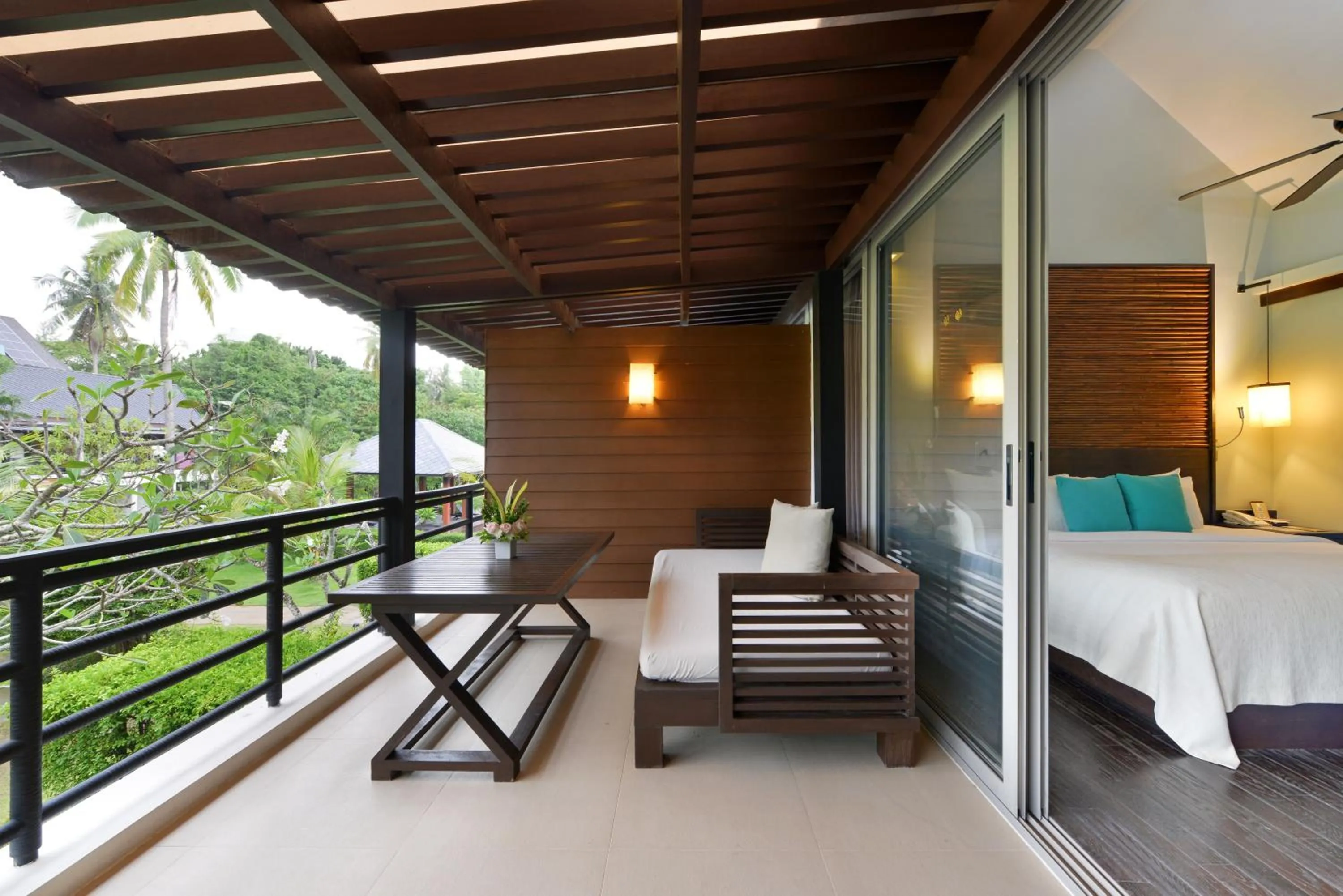 Balcony/Terrace, Bed in Twin Lotus Resort and Spa - SHA Plus - Adult Only "November - April"