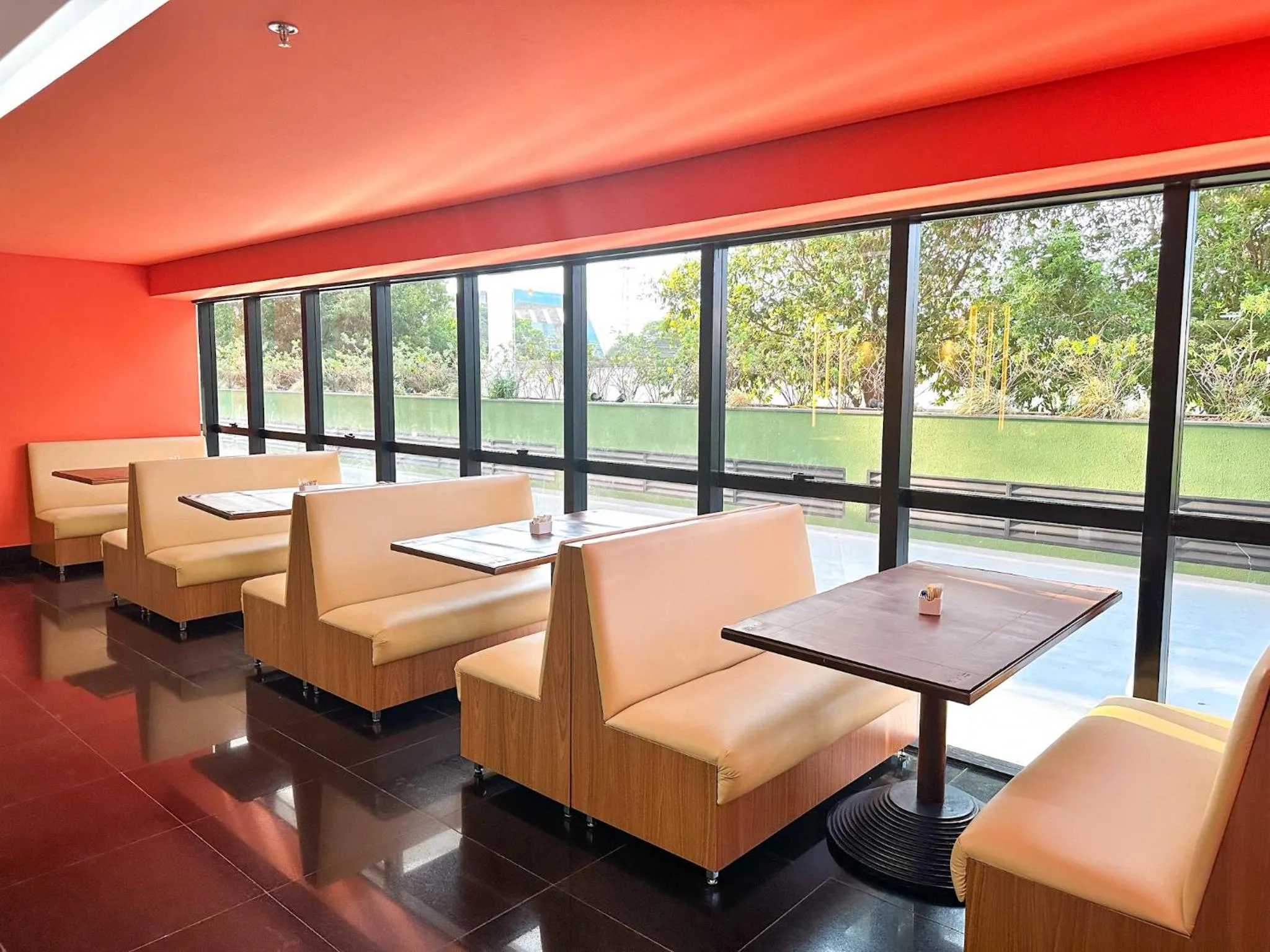 Restaurant/places to eat in Vivence Suítes Hotel Palmas