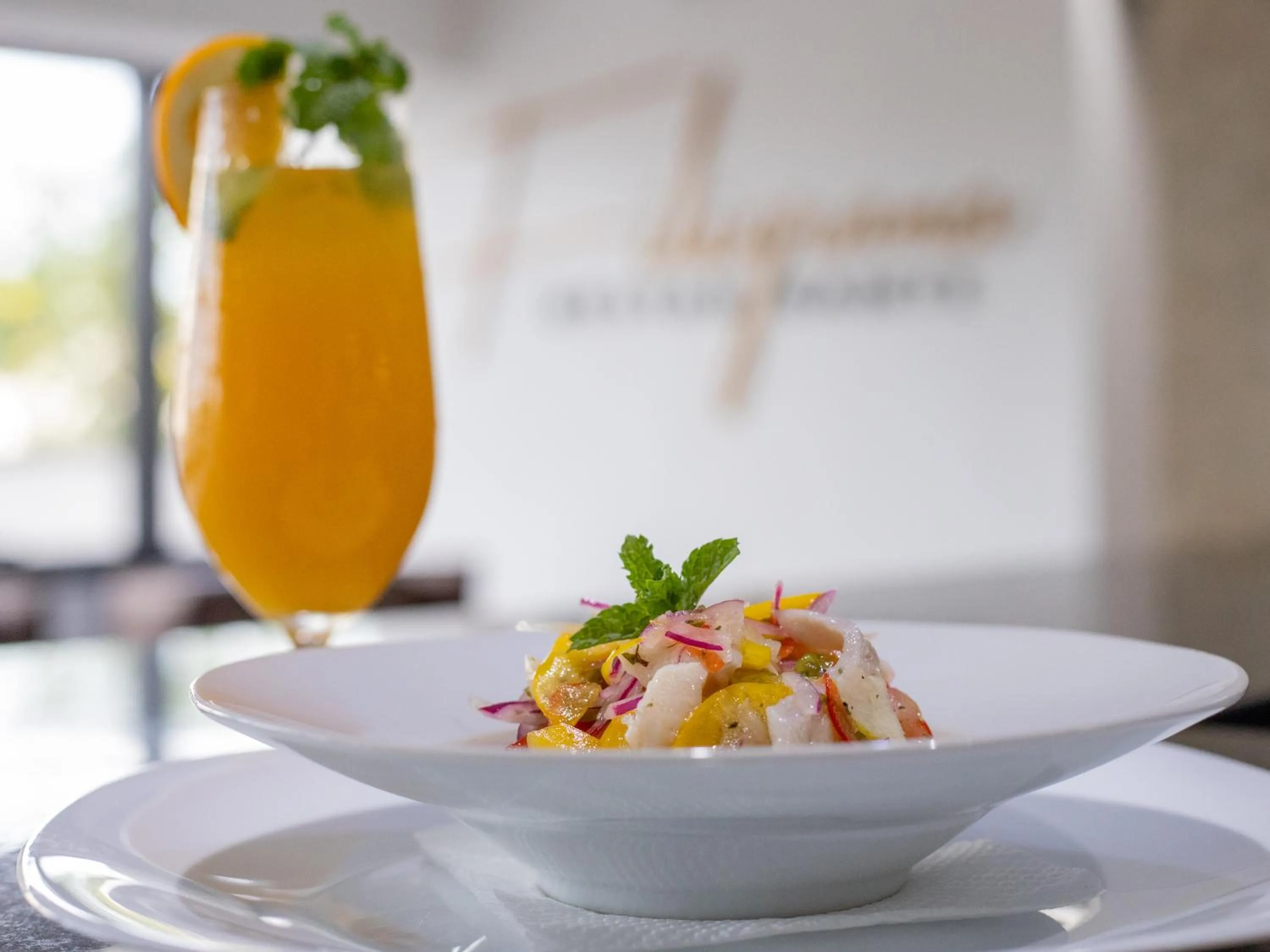 Restaurant/places to eat in Vivence Suítes Hotel Palmas