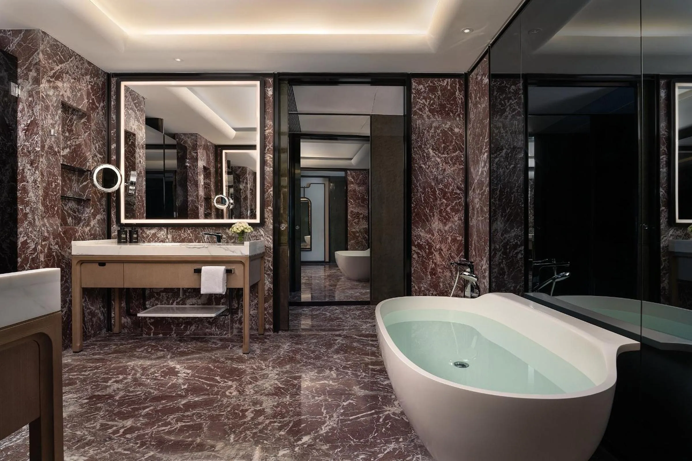 Bathroom in Four Seasons Hotel Guangzhou