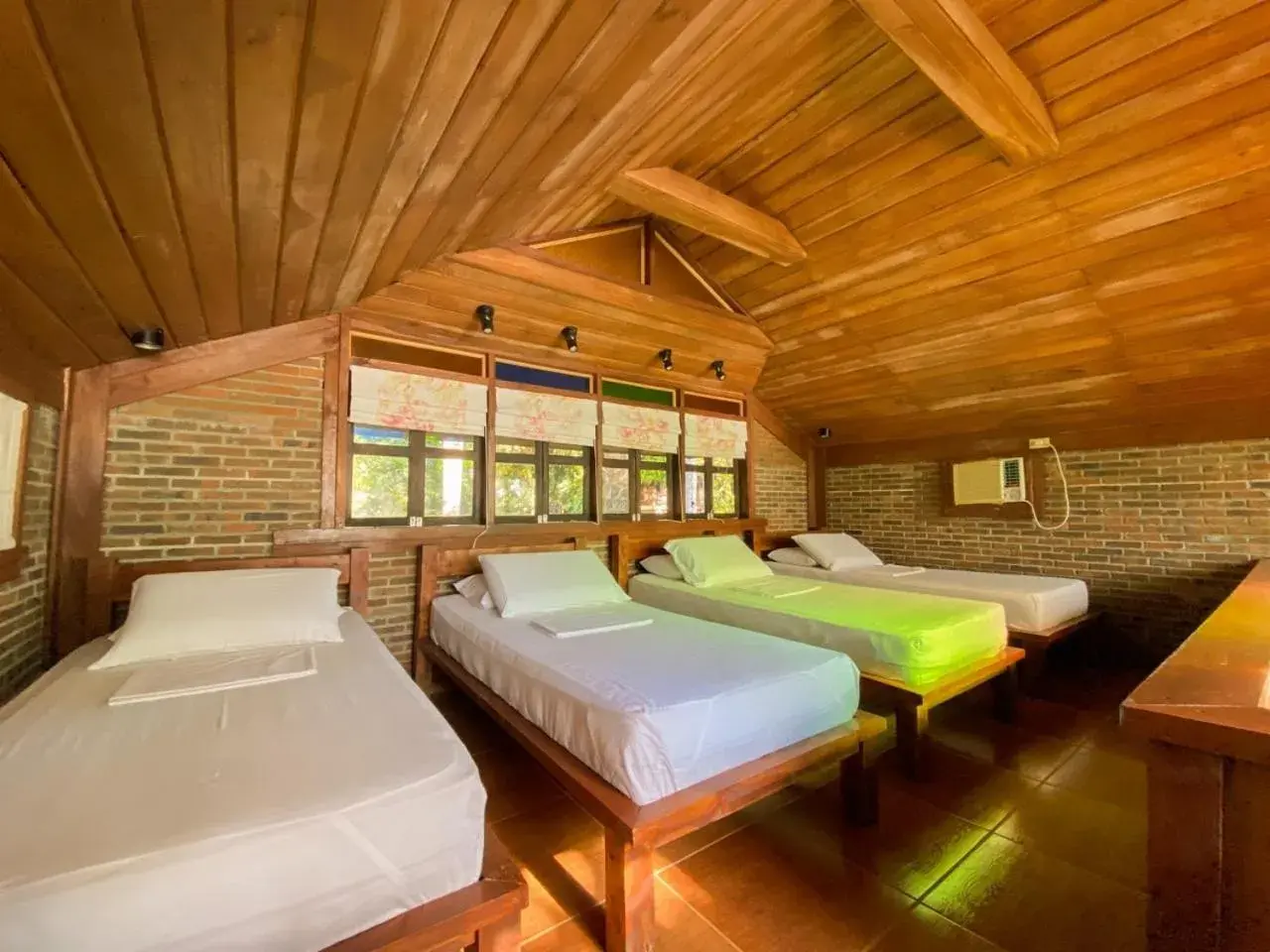 Cottage (8 Adults) in Chema's by the Sea Cottage (8 Adults) in Chema's by the Sea