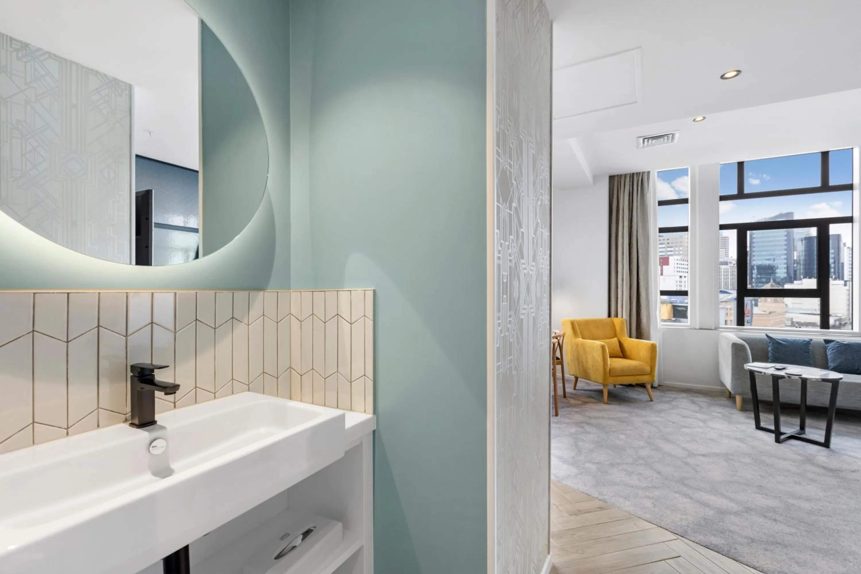 Bathroom in Legacy Airedale Hotel Auckland