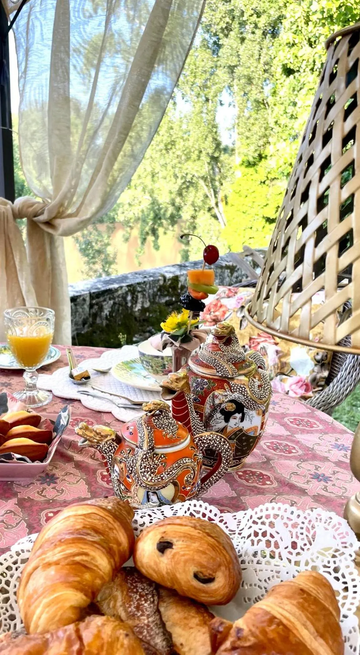 Breakfast in La Rebière d'Or, B&B et Gîte
