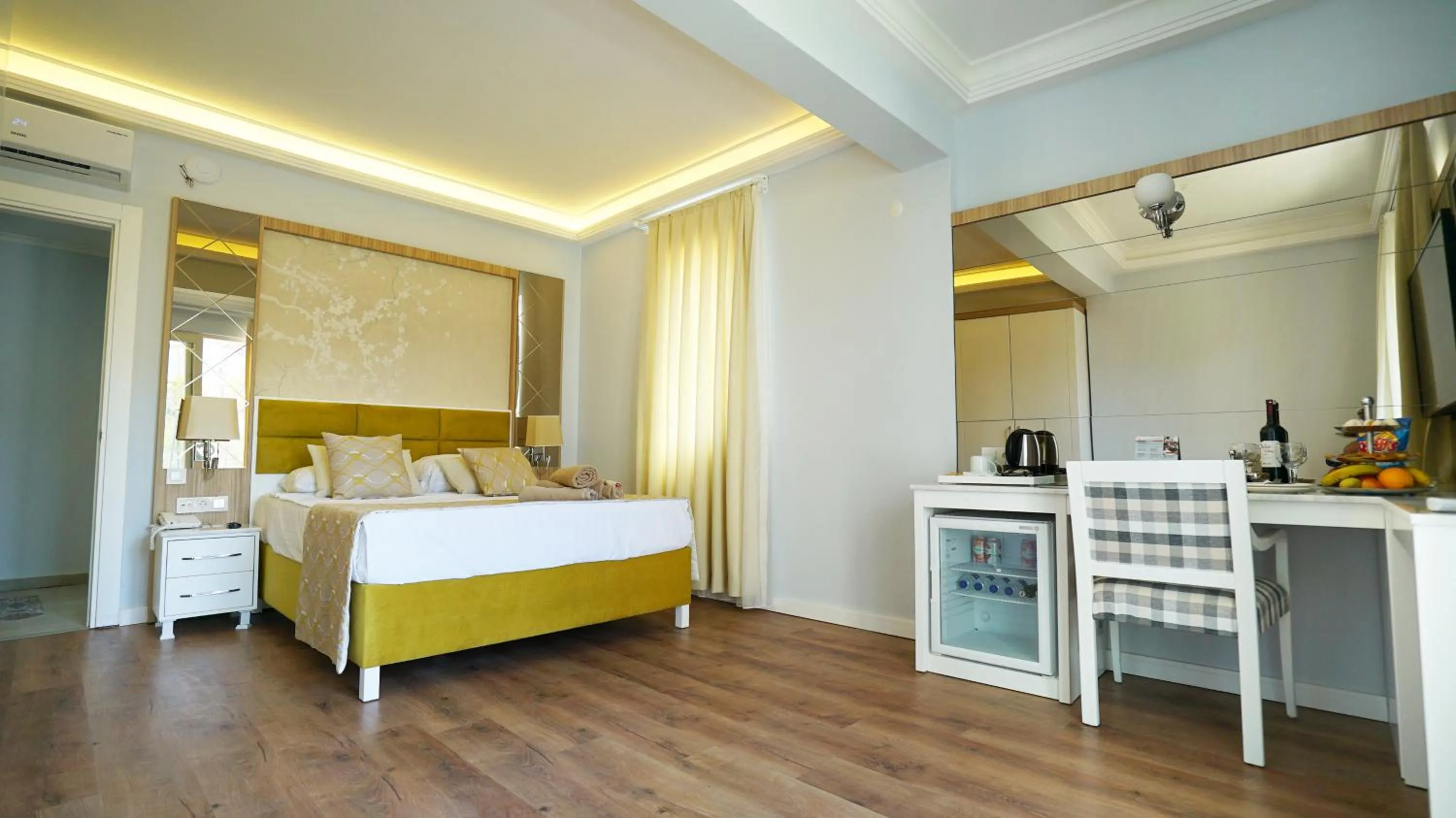 Bed in Selectum Family Comfort Side