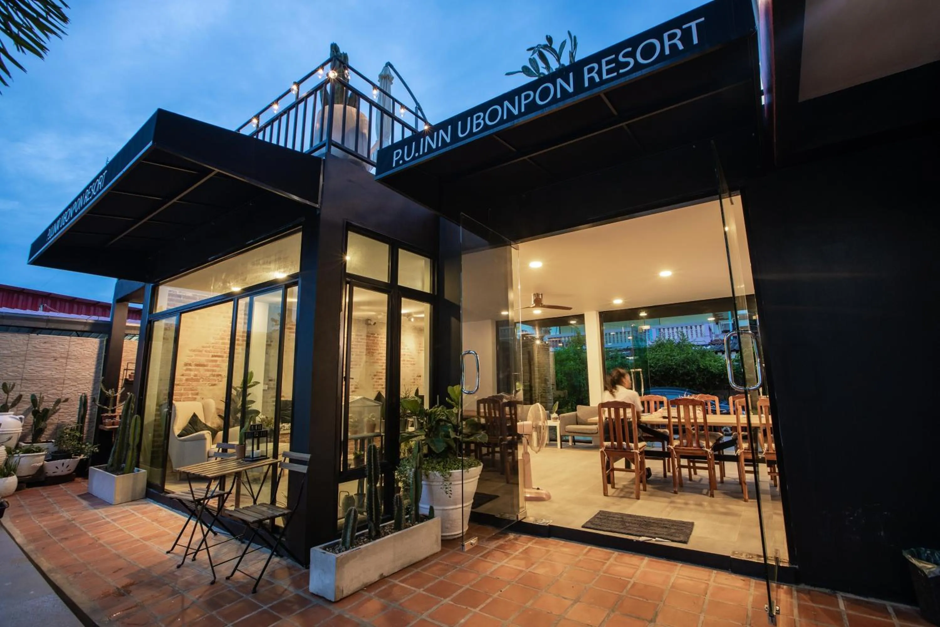 Patio in P.U. Inn Resort