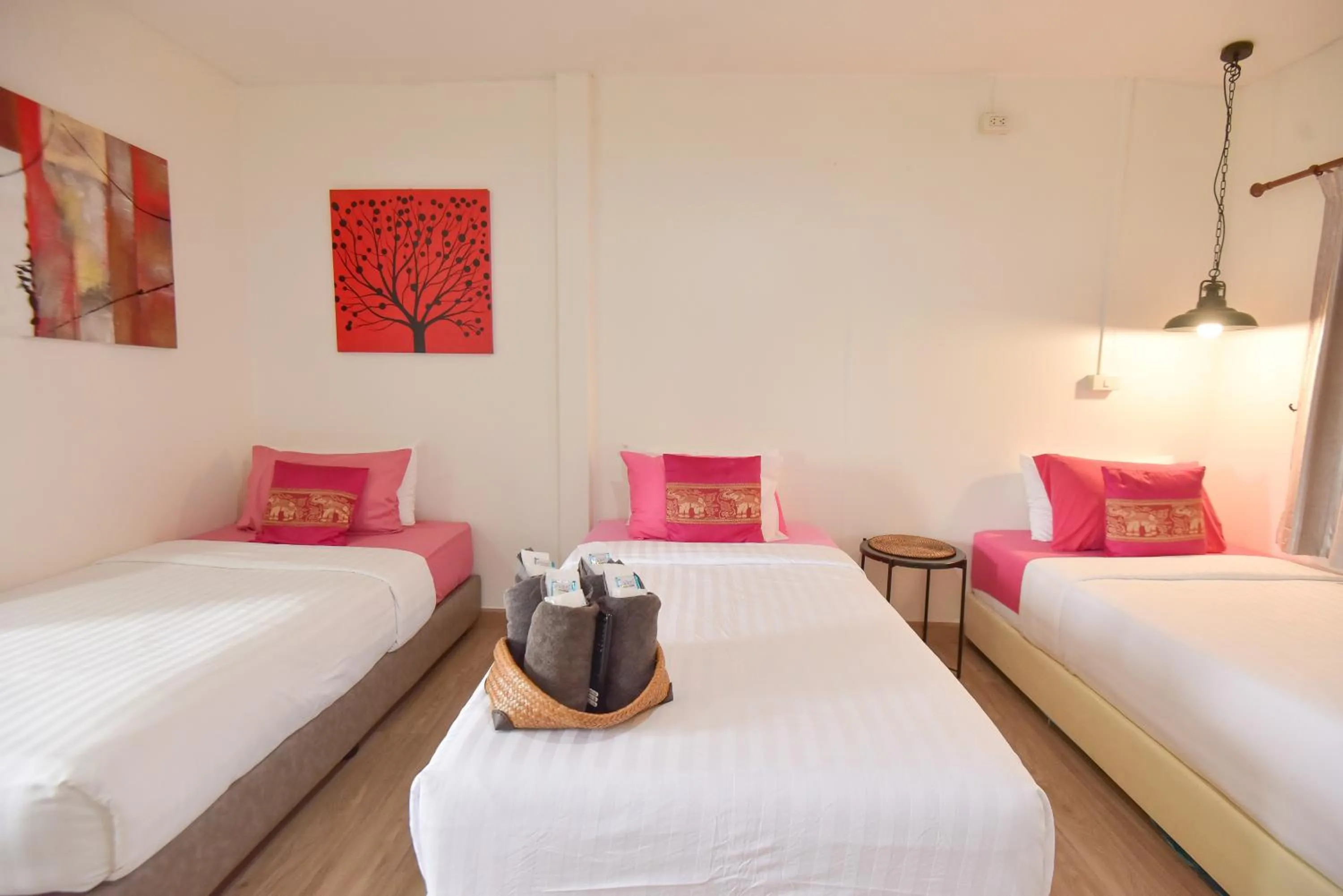 Photo of the whole room, Bed in P.U. Inn Resort