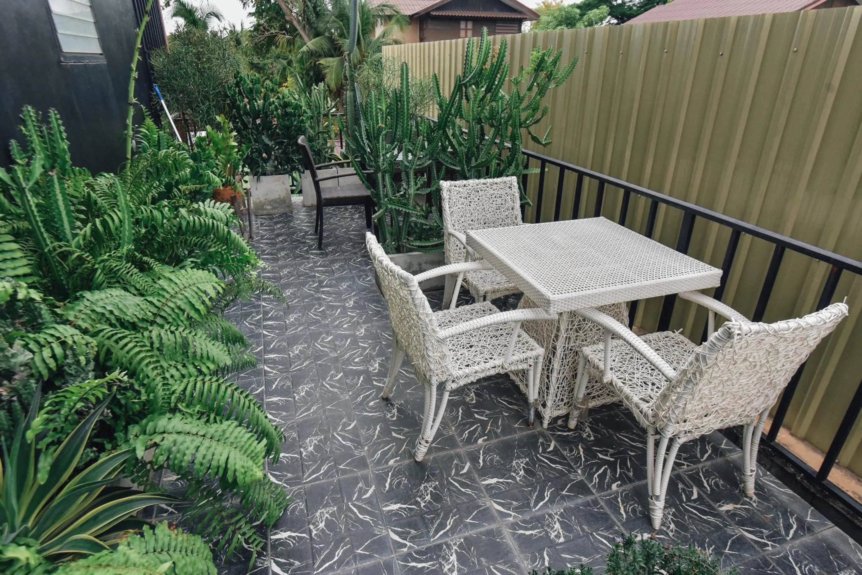 Patio in P.U. Inn Resort