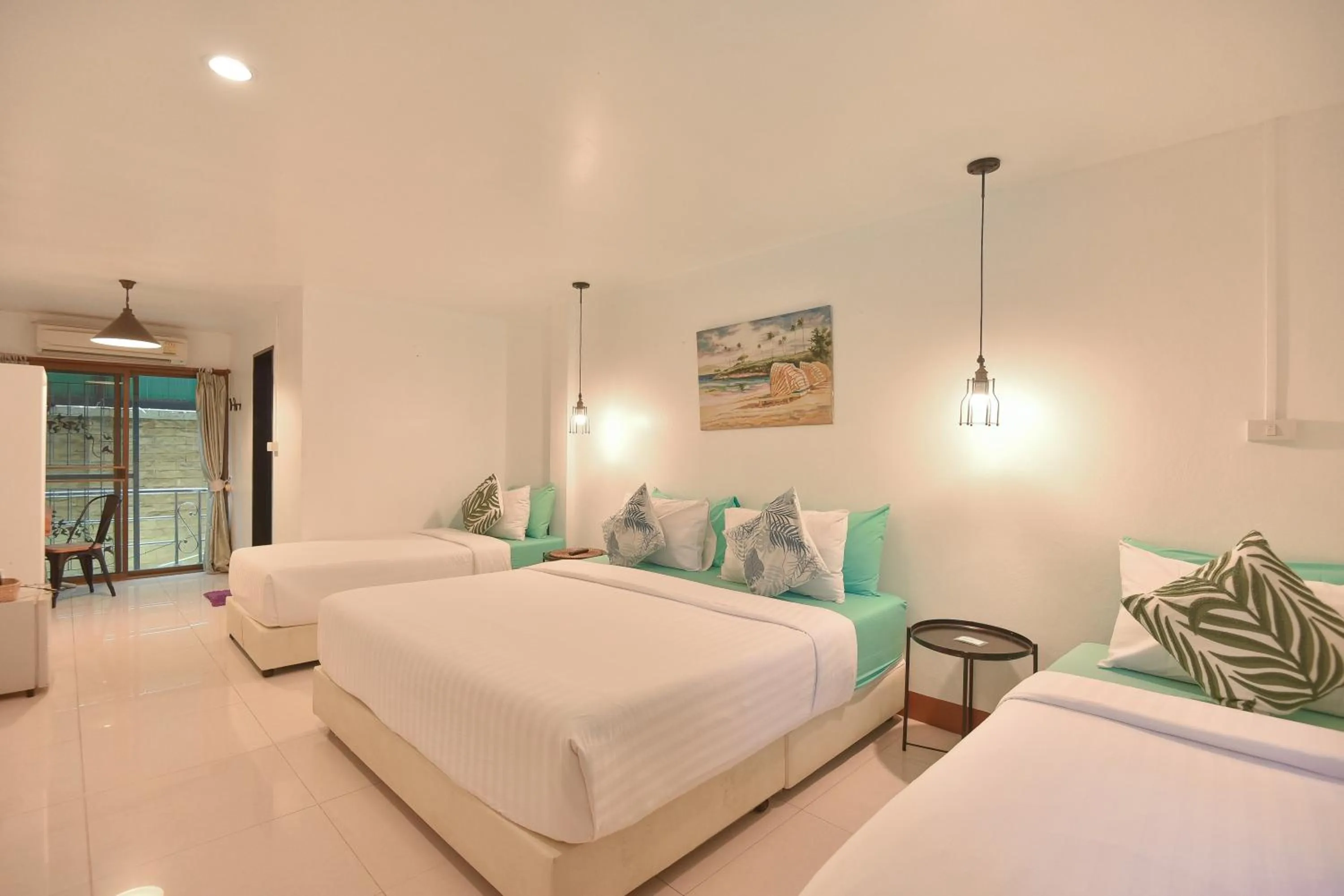 Photo of the whole room, Bed in P.U. Inn Resort