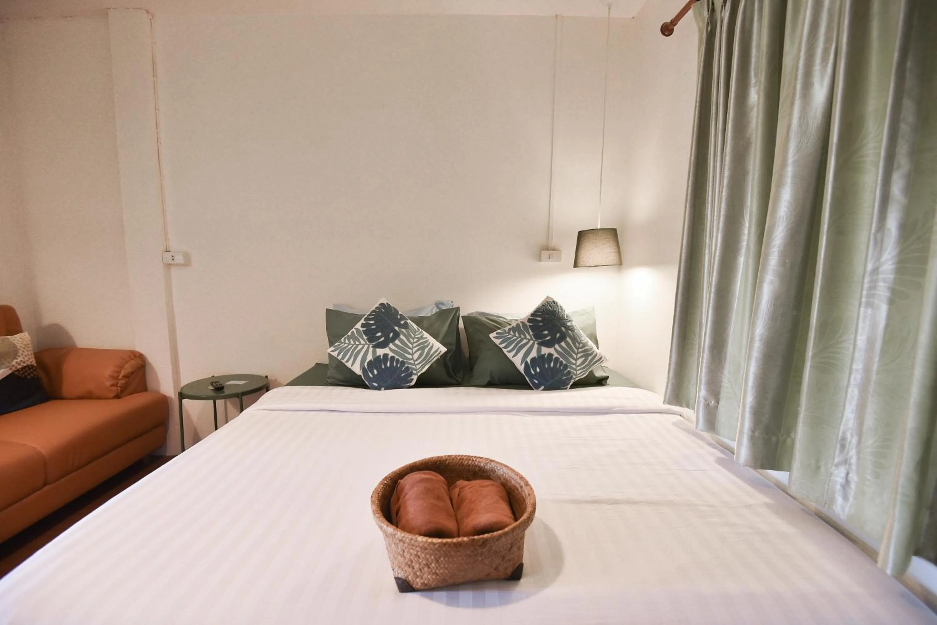 Photo of the whole room, Bed in P.U. Inn Resort