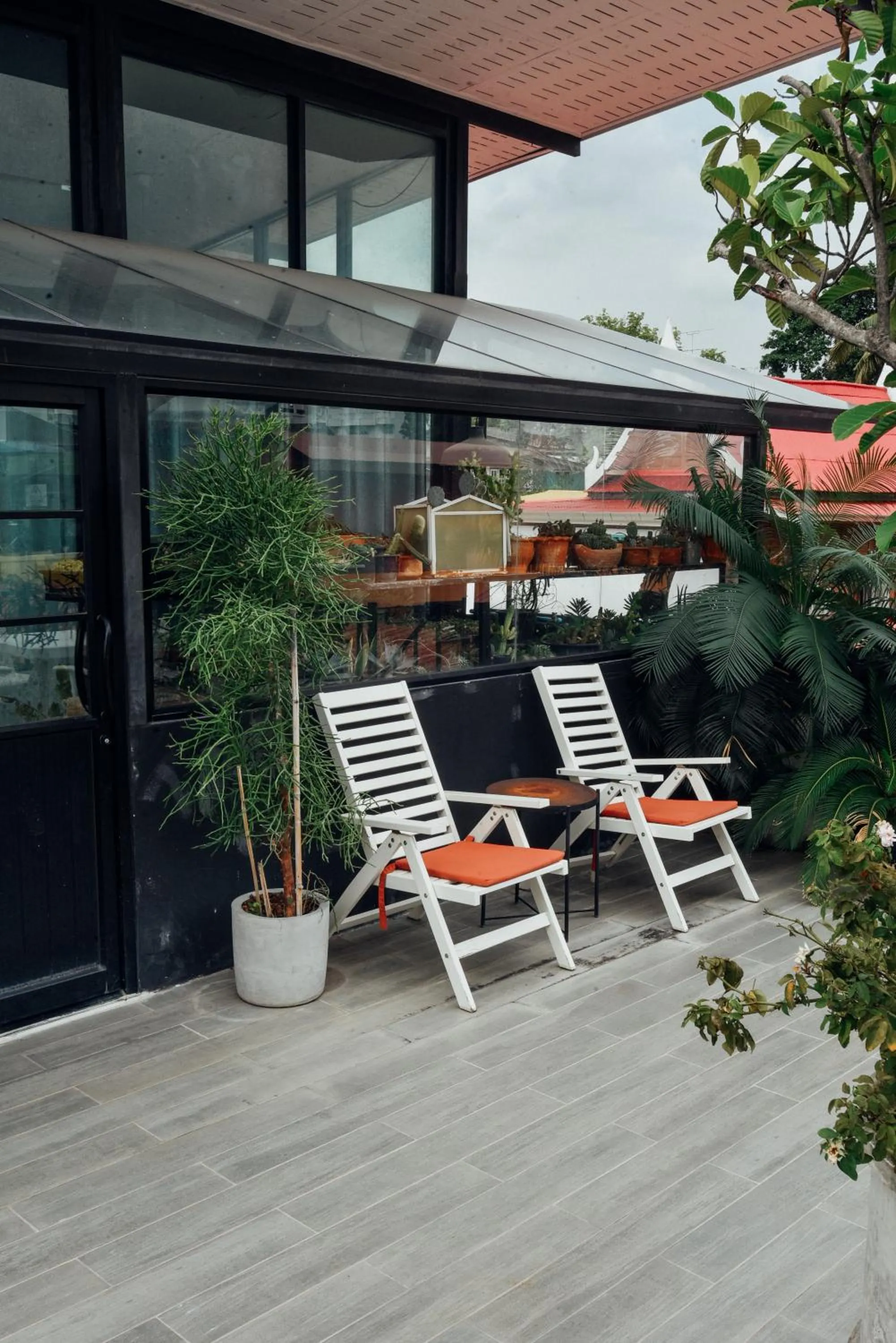 Day in P.U. Inn Resort