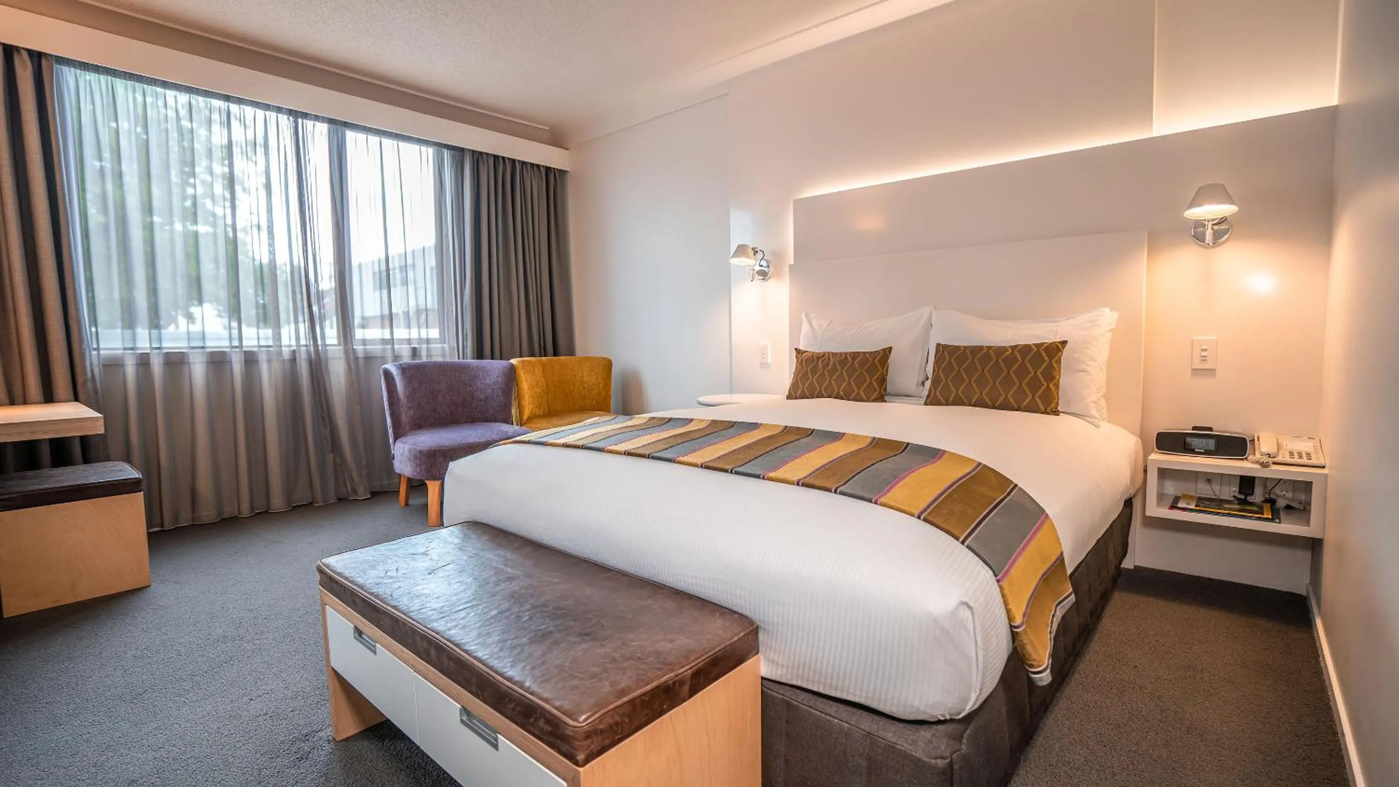 Bed in Scenic Hotel Marlborough