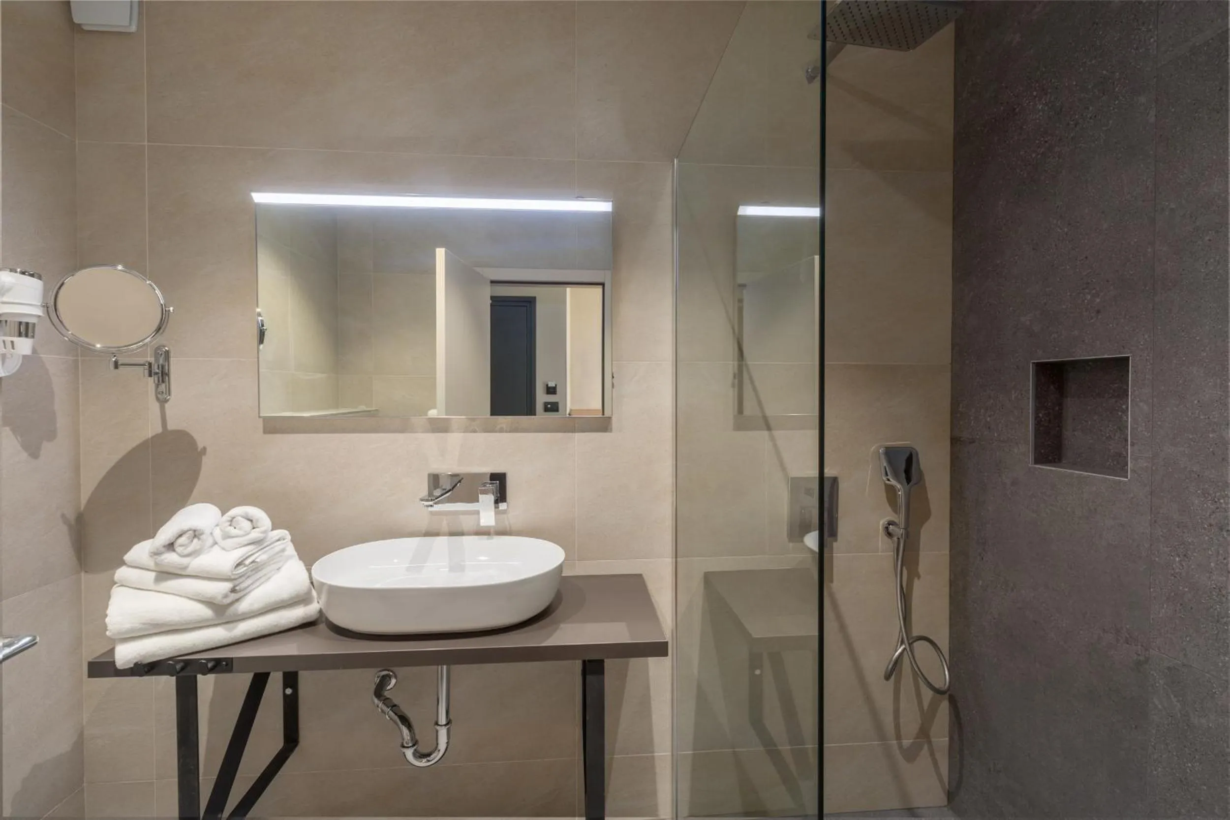 Shower in Hotel Squero