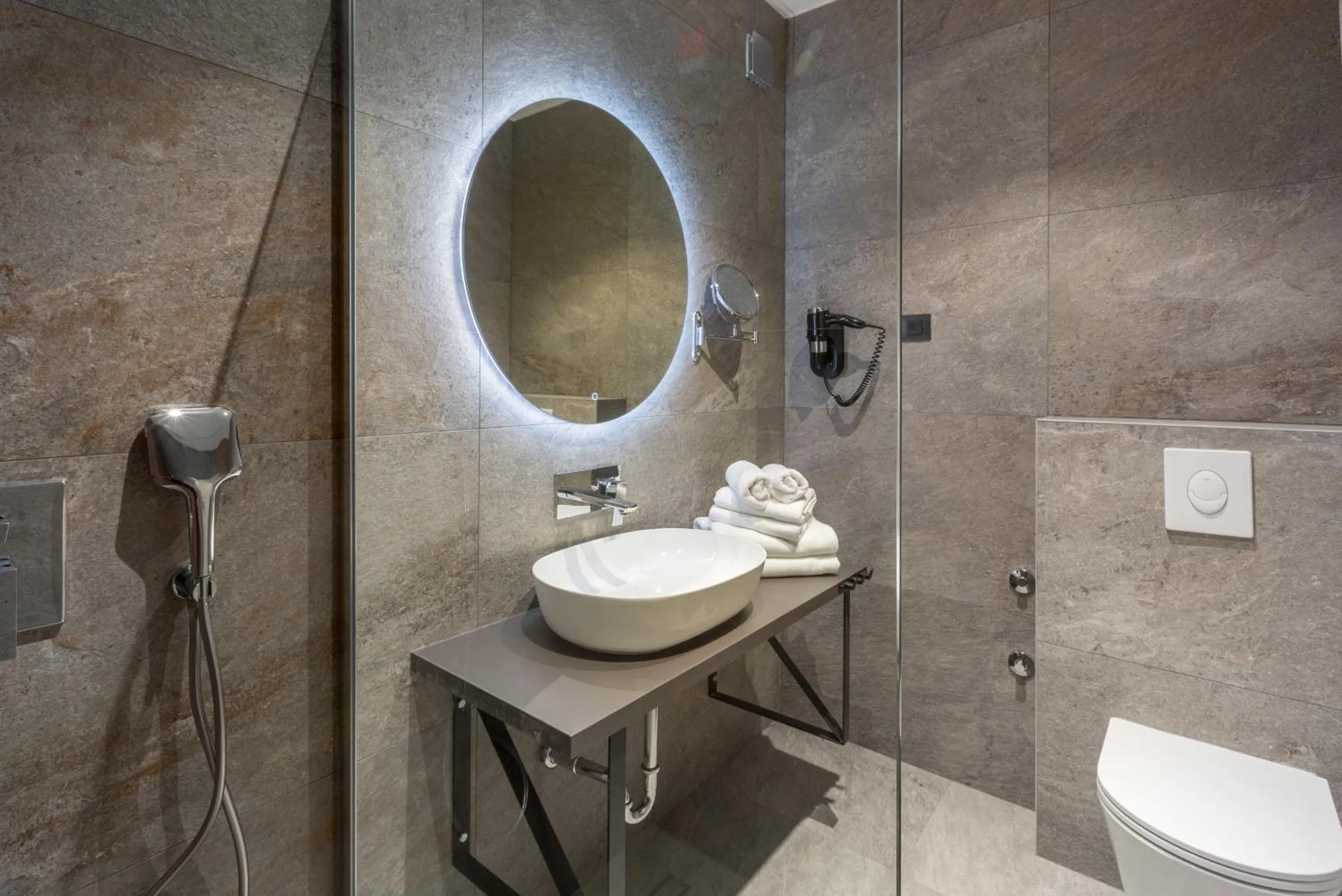 Shower in Hotel Squero