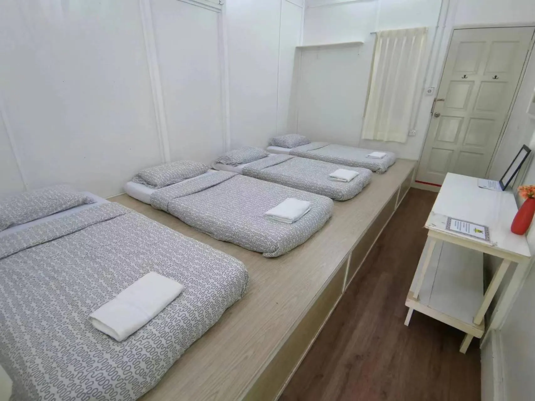 Bedroom, Bed in Moonriver Lodge