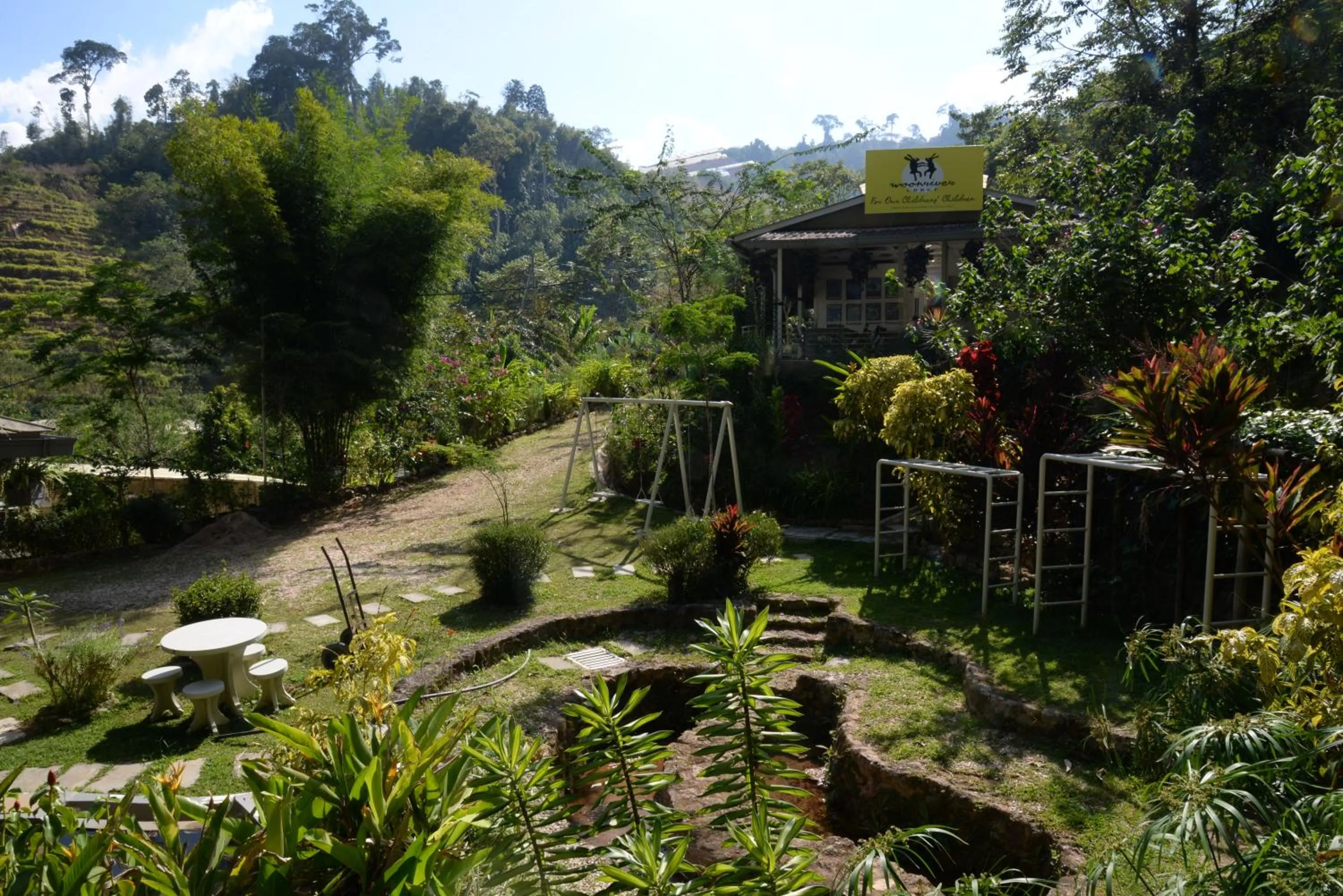 Day in Moonriver Lodge