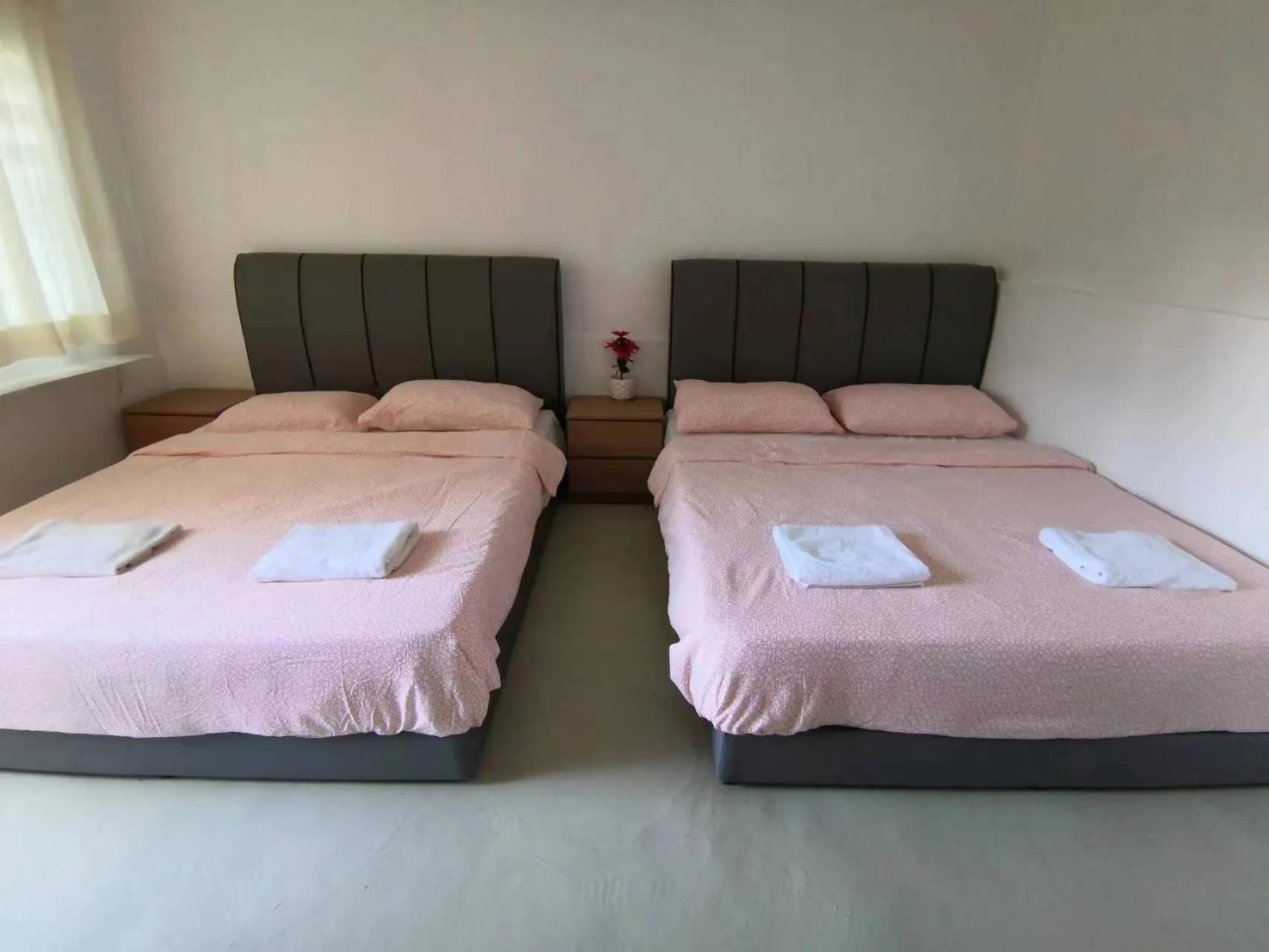 Bed in Moonriver Lodge