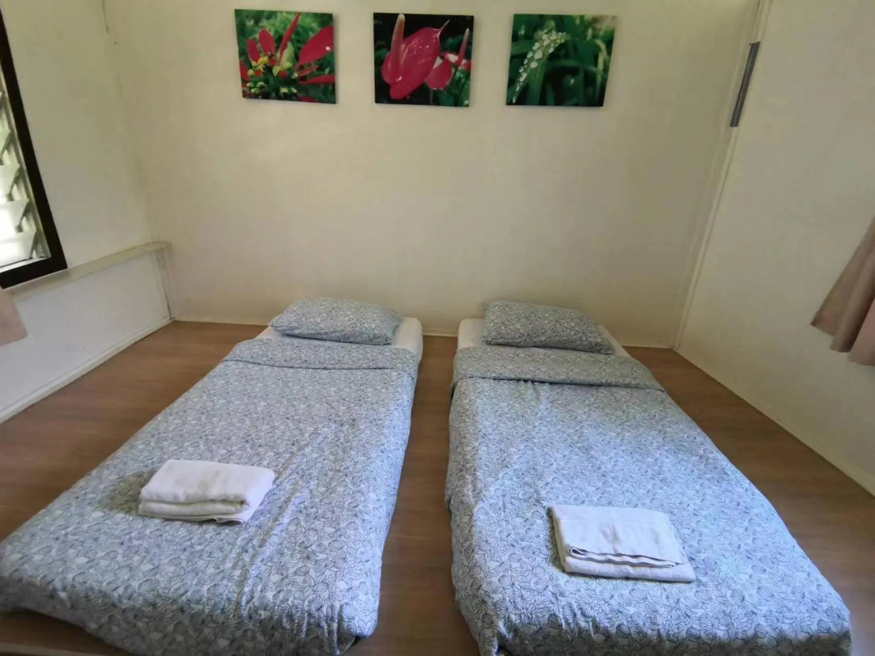 Bedroom, Bed in Moonriver Lodge